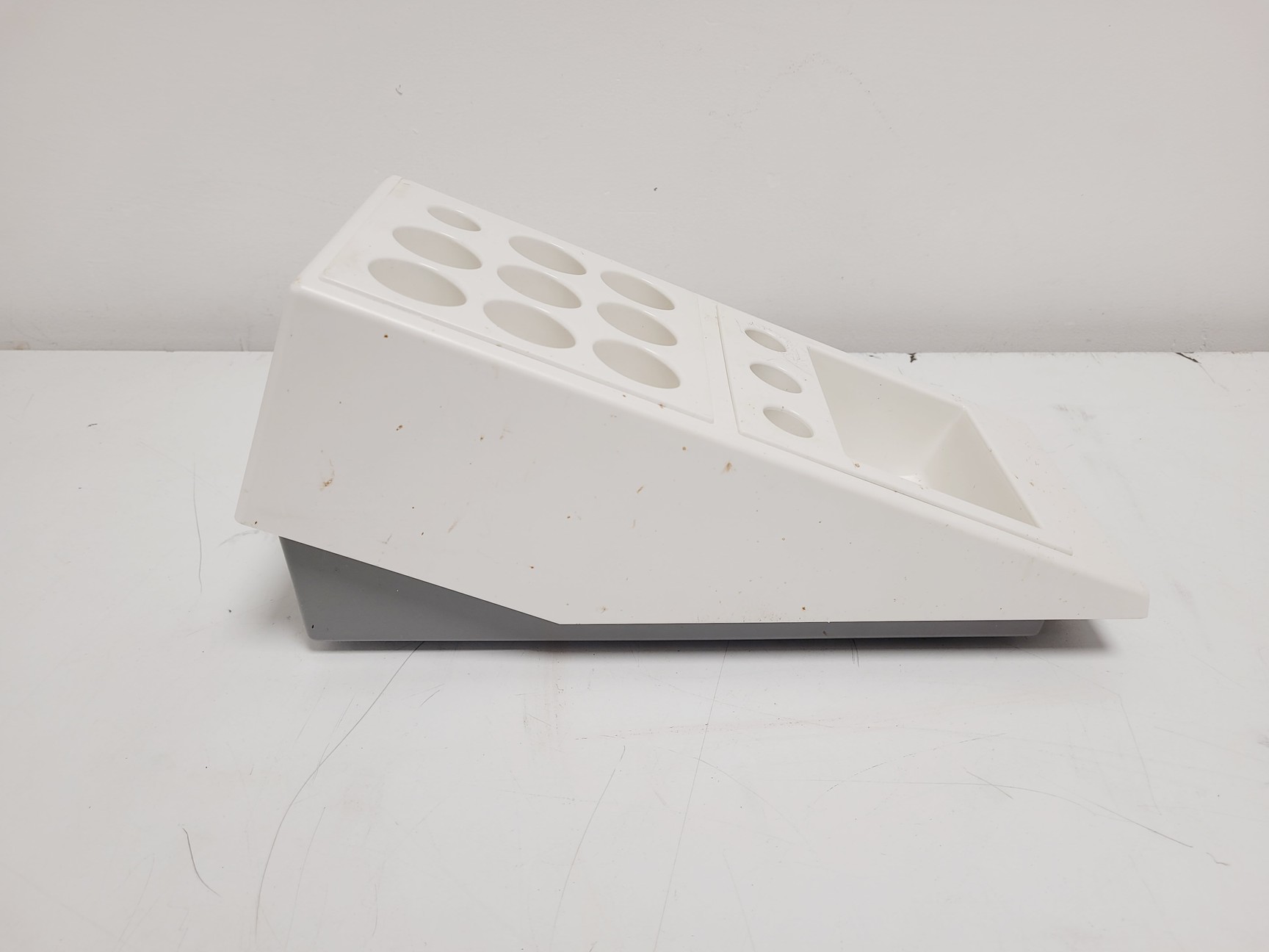 Image of Roche Reflotron Plus Dry Chemistry Analyser w/ Workstation