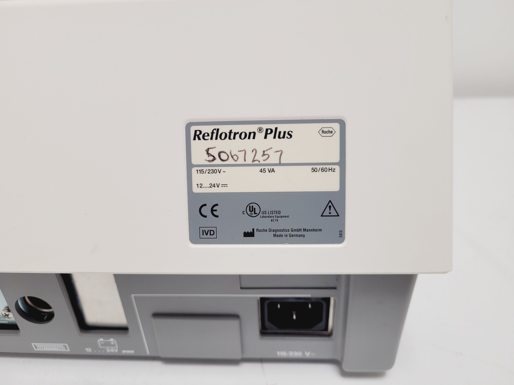 Image of Roche Reflotron Plus Dry Chemistry Analyser w/ Workstation