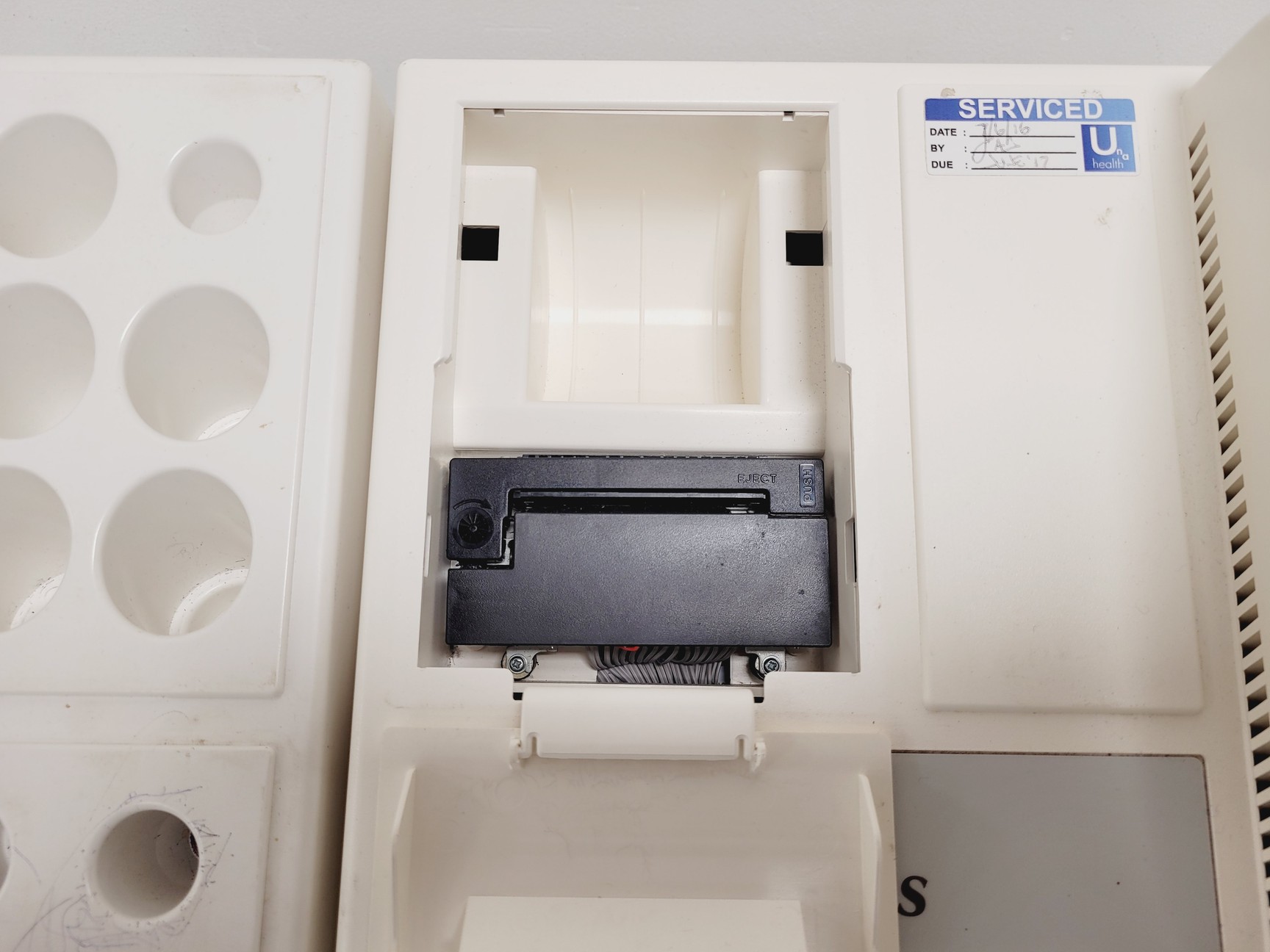 Image of Roche Reflotron Plus Dry Chemistry Analyser w/ Workstation