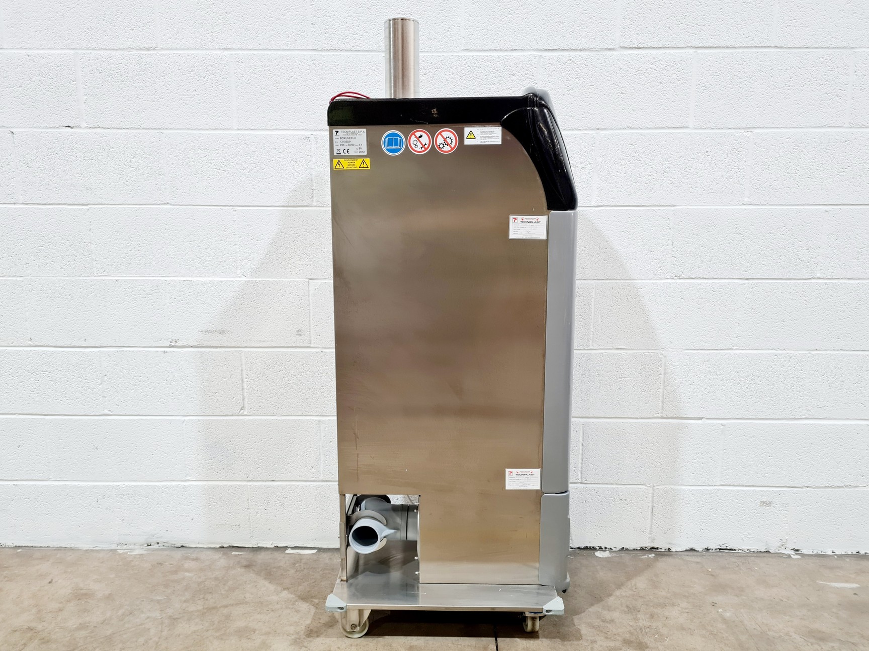 Image of Techniplast - BOXUNEFUK with 2 x Individually Ventilated Cage Rack