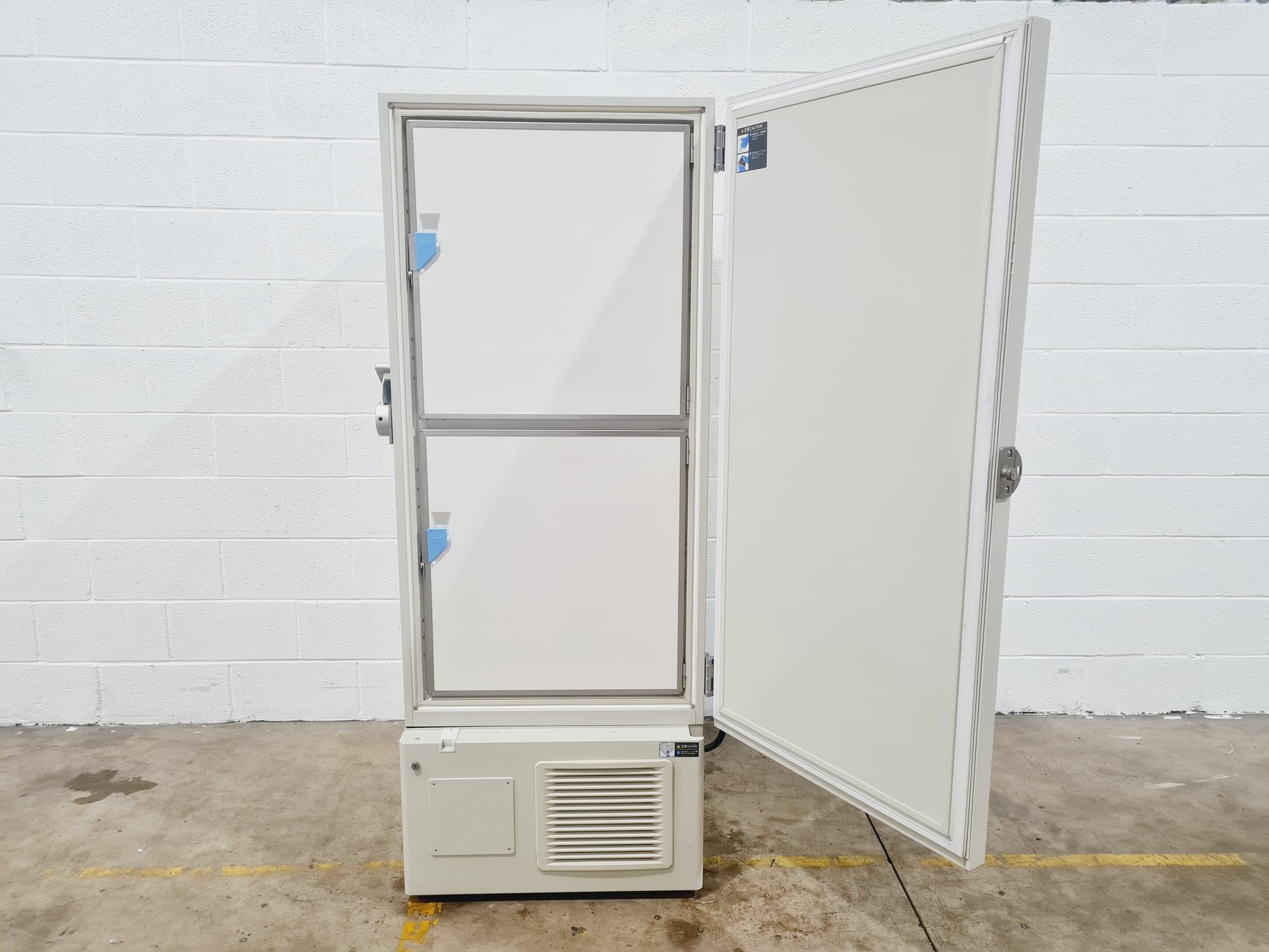 Image of Sanyo MDF-U53V Ultra Low Temperature Freezer ULT Lab