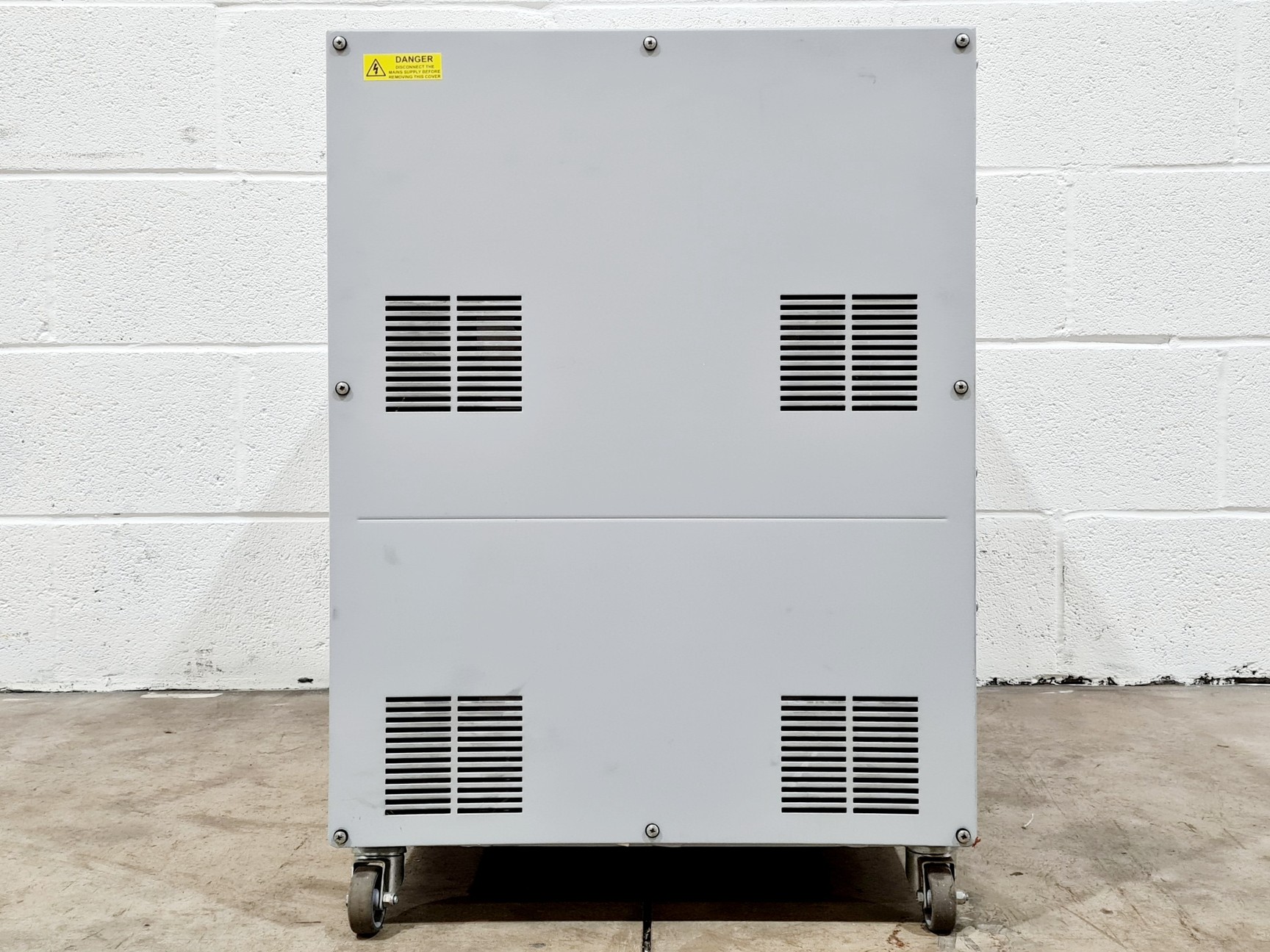 Image of Parker Dominick Hunter LCMS30-1 Nitrogen Gas Generator