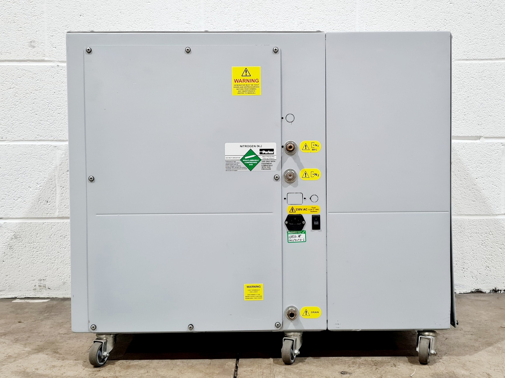 Image of Parker Dominick Hunter LCMS30-1 Nitrogen Gas Generator