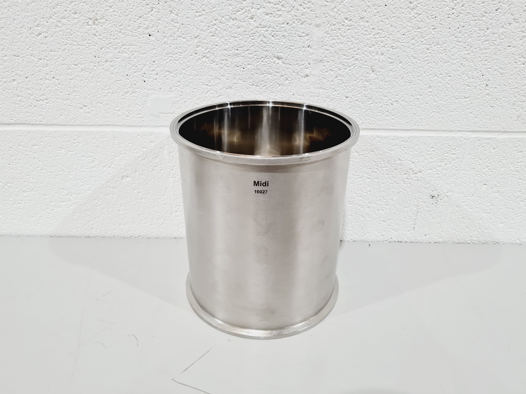 Image of Glatt Mini/Midi Glatt Fluid Bed Dryer with Solo Containment