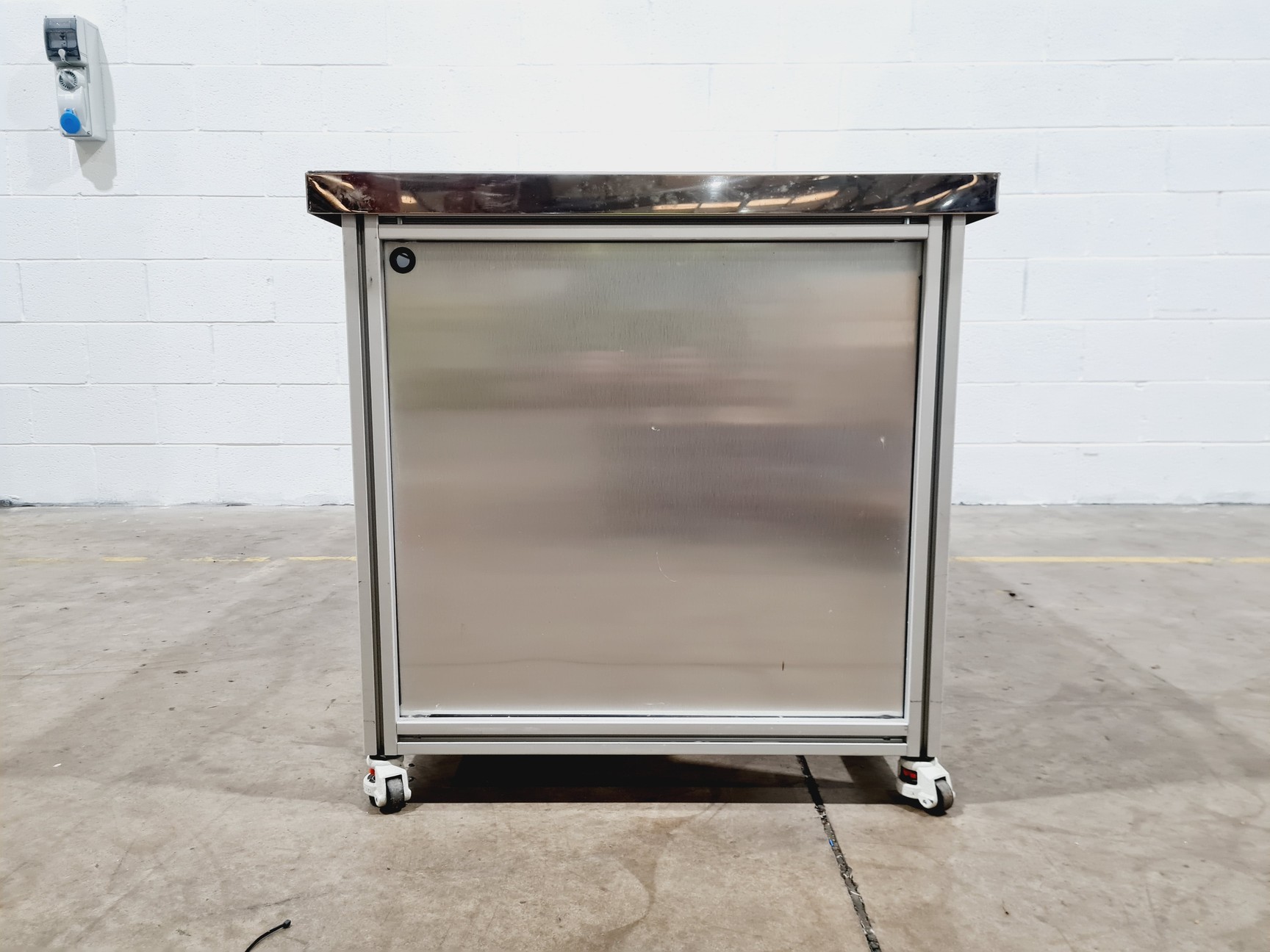 Image of Rondol Wheeled Steel Cabinet 240 x 82 x 81 cm 