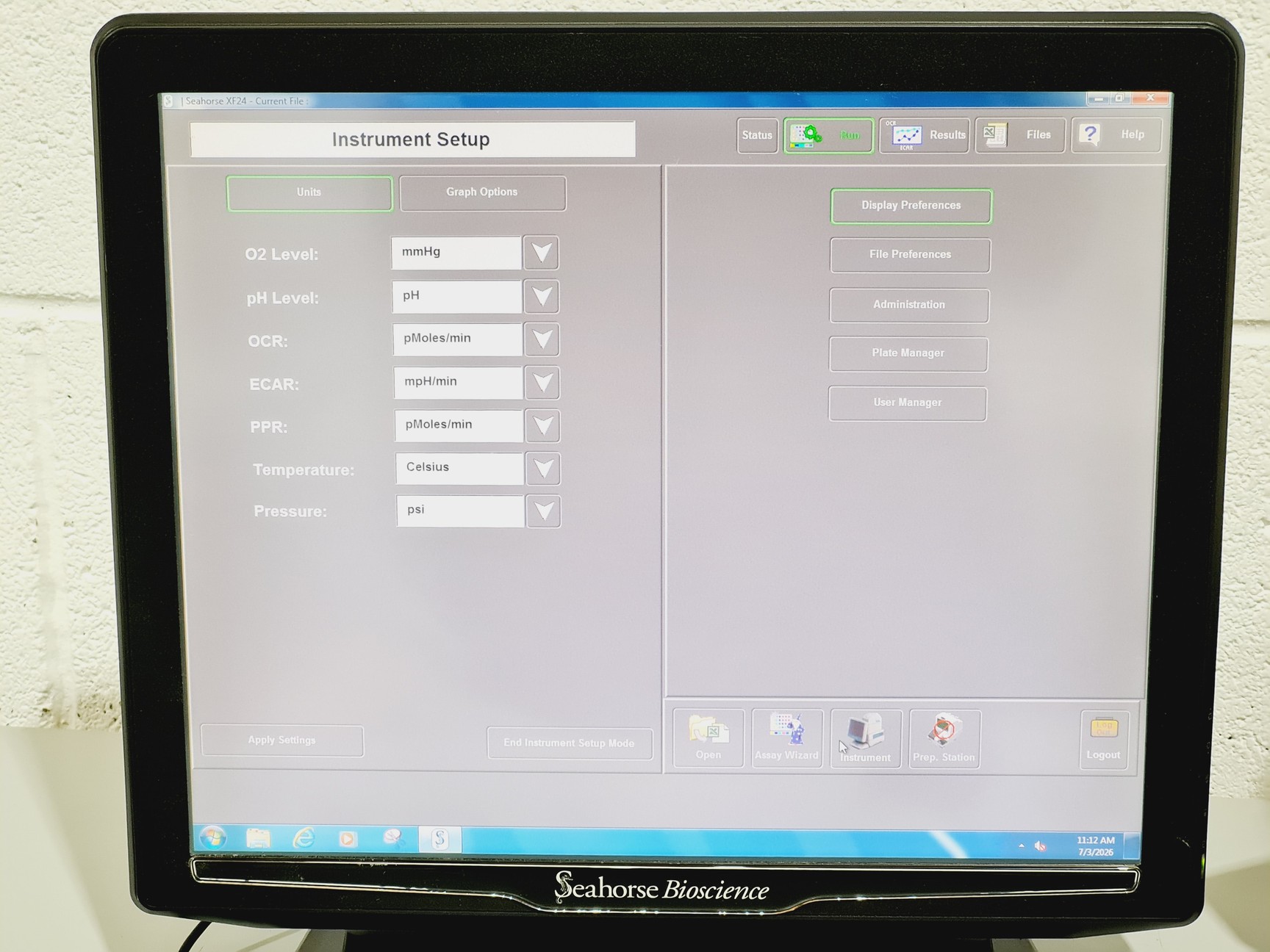 Image of Seahorse Bioscience XF24 Extracellular Flux Analyzer Model: XF24-2 with Monitor 