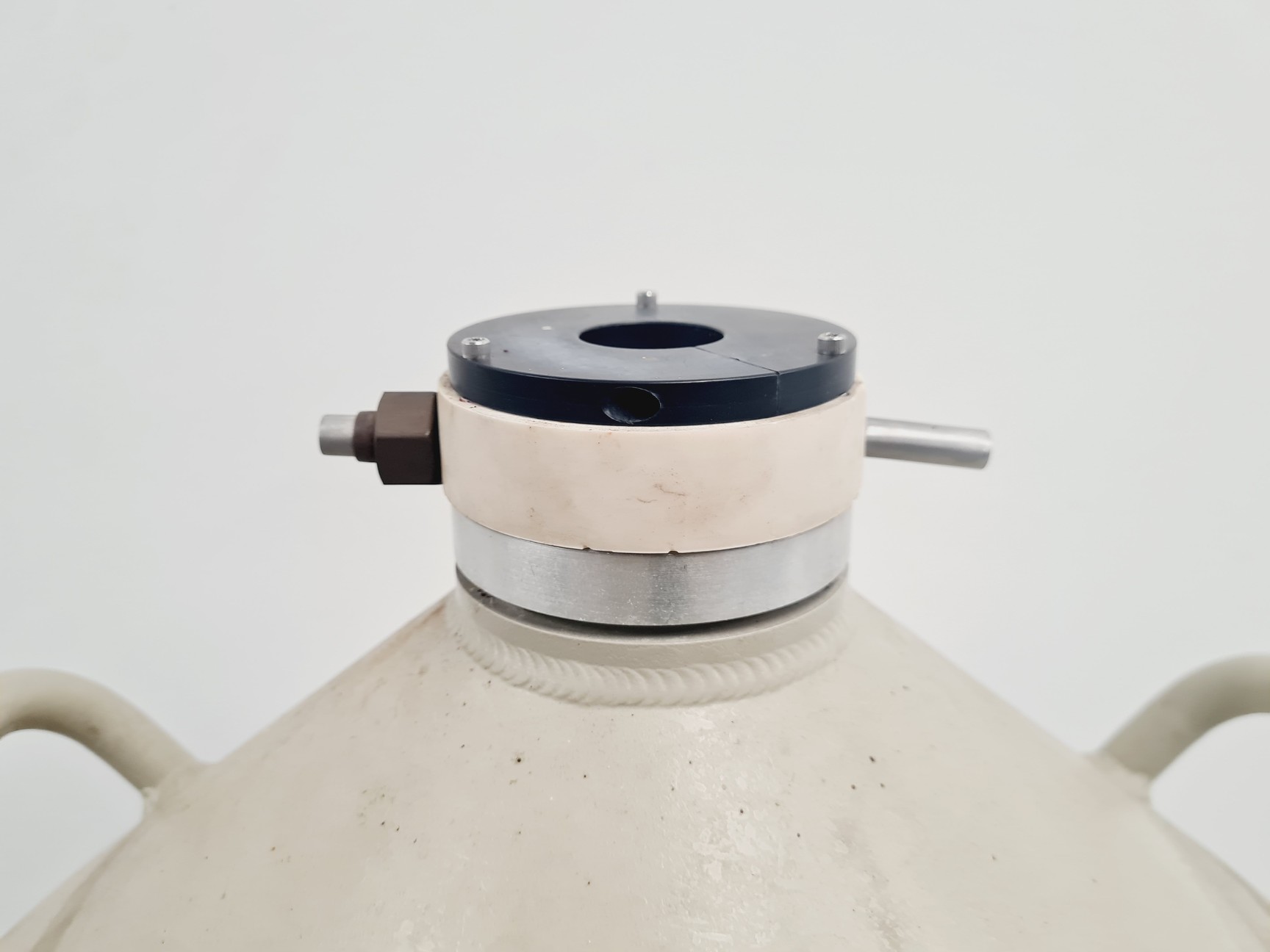 Image of Canberra Nitrogen Dewar