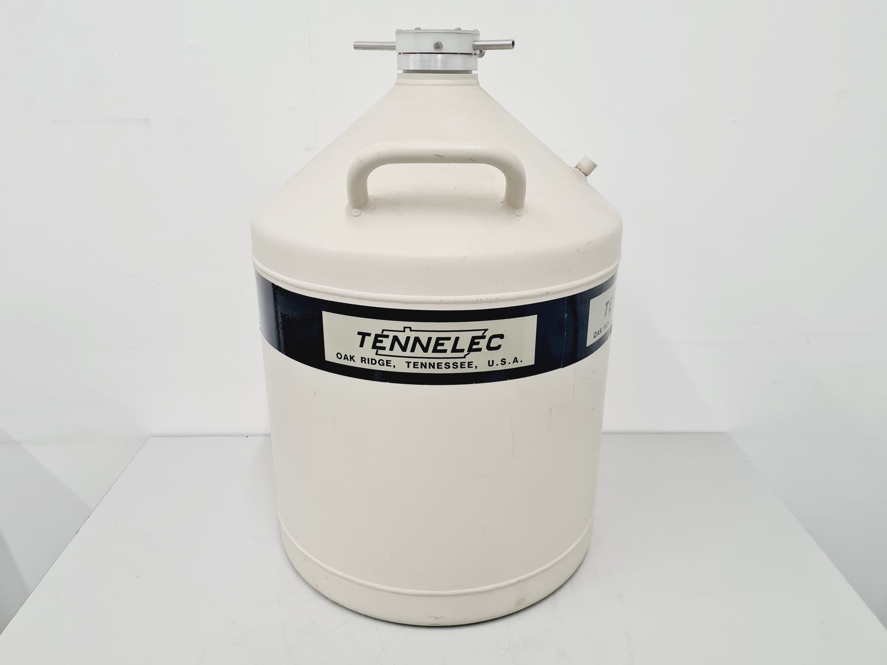 Image of Tennelec Nitrogen Dewar 43x43x64 cm 