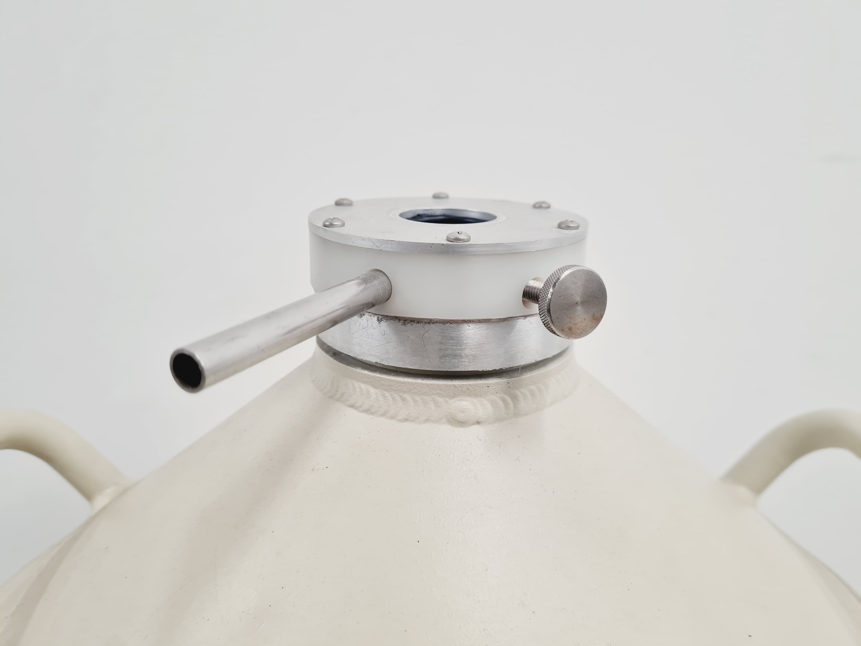 Image of Tennelec Nitrogen Dewar 43x43x64 cm 