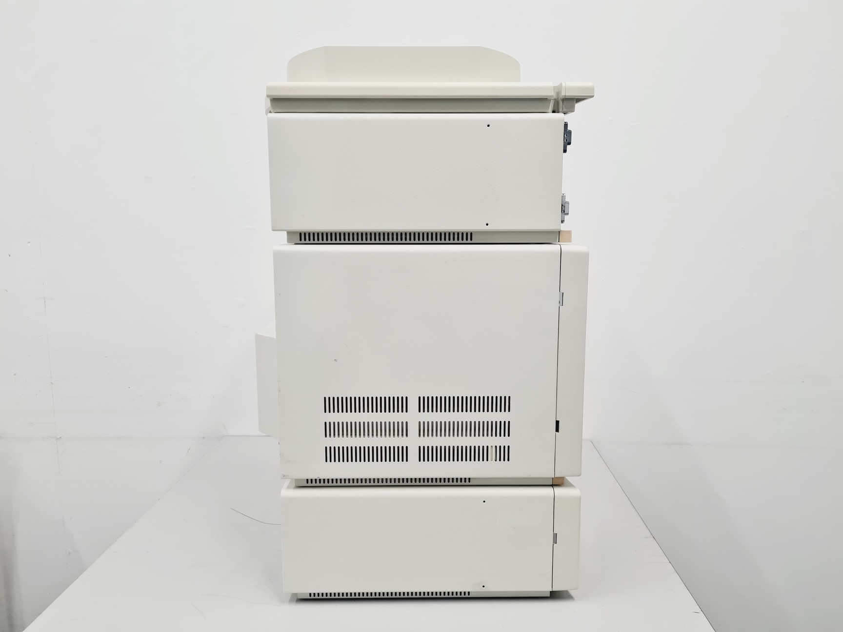 Image of Thermo Finnigan Surveyor PDA Detector, Autosampler, MS Pump