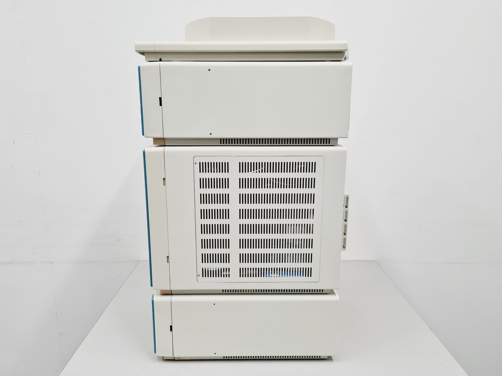 Image of Thermo Finnigan Surveyor PDA Detector, Autosampler, LC Pump HPLC System
