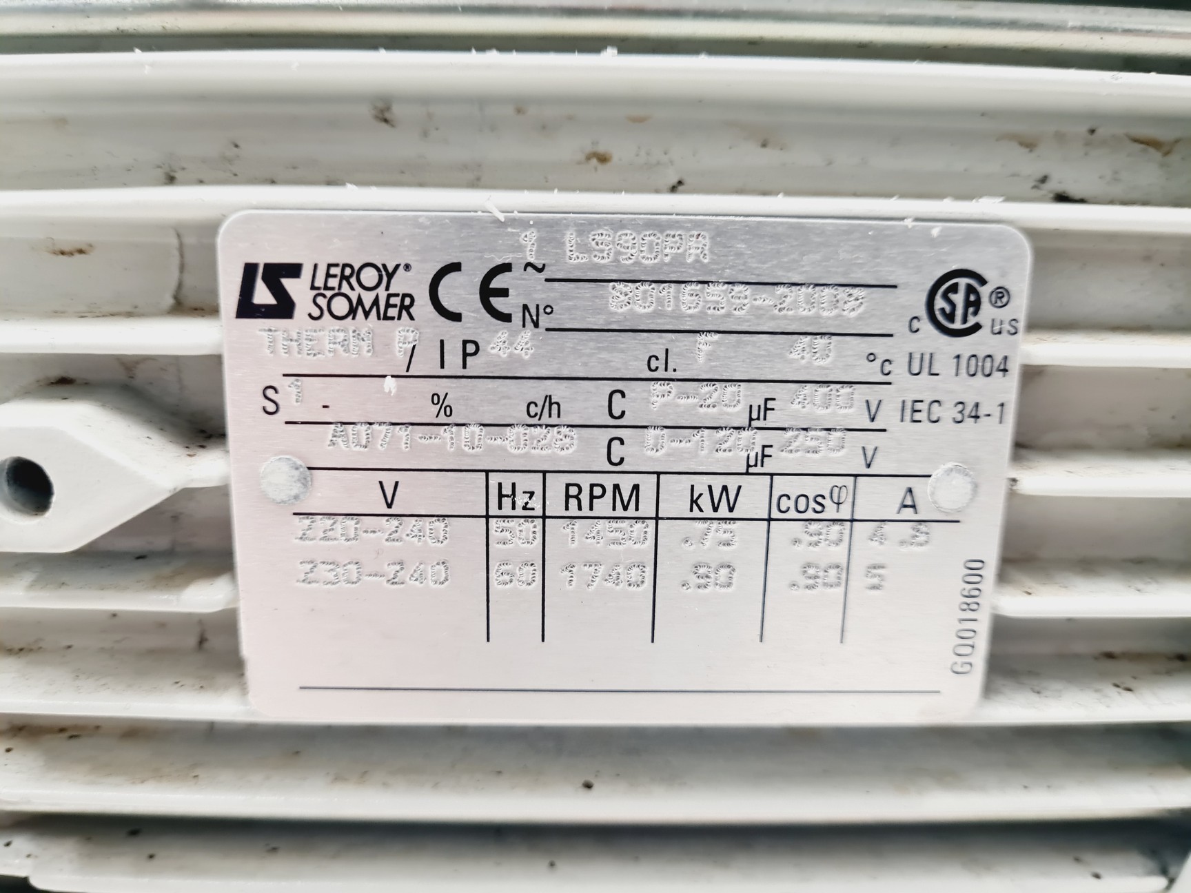 Image of Edwards 30 E2M30 Rotary Vane Dual Stage Vacuum Pump