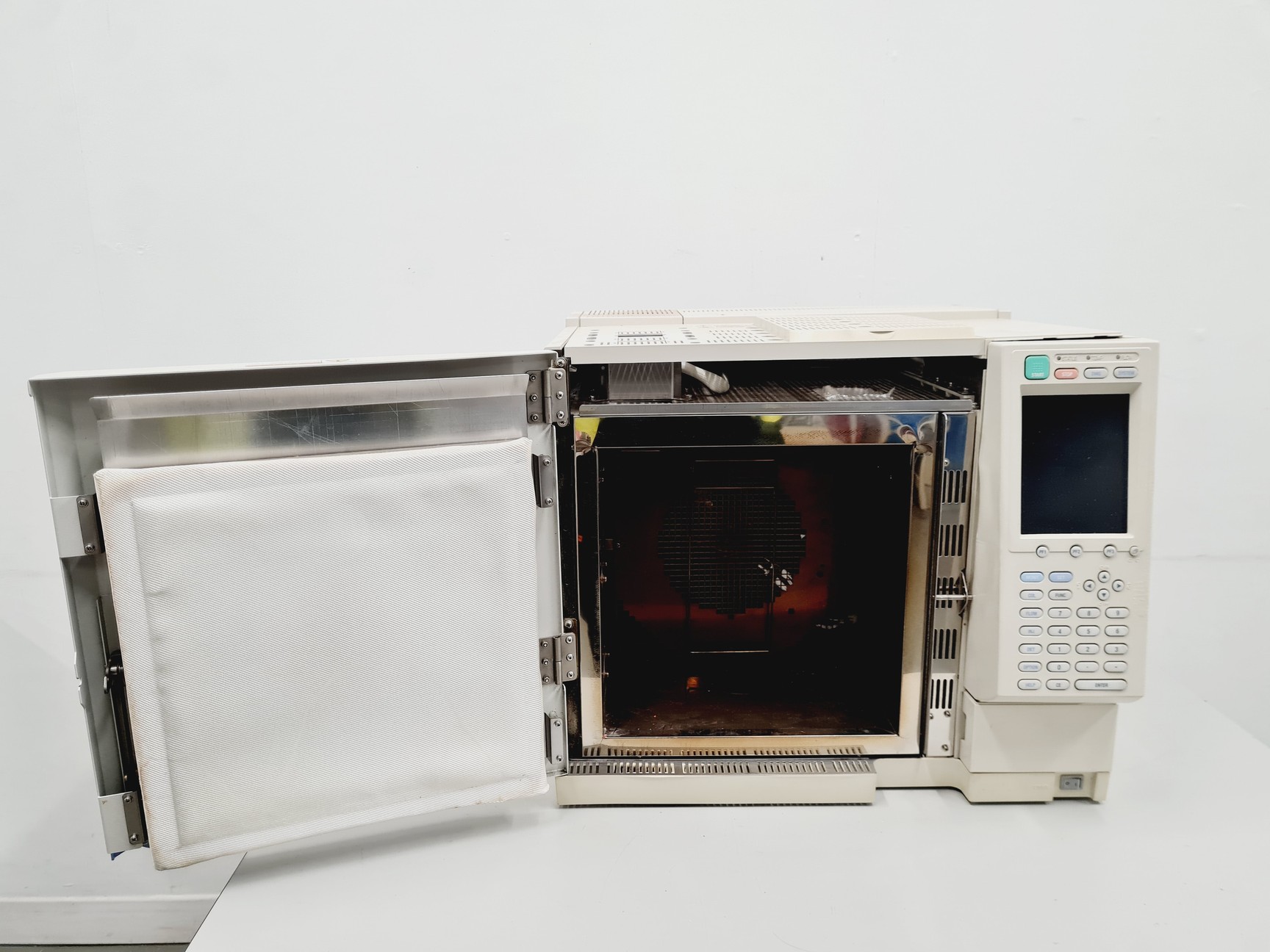 Image of Shimadzu GC-2010 Gas Chromatograph with Shimadzu A0C-20i Auto Injector