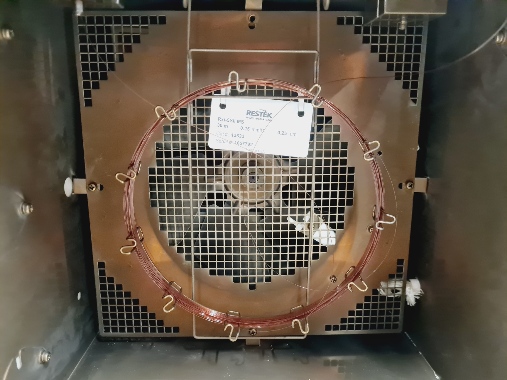 Image of Shimadzu GC-2010 Plus Gas Chromatograph with Shimadzu AOC-20S Autosampler 