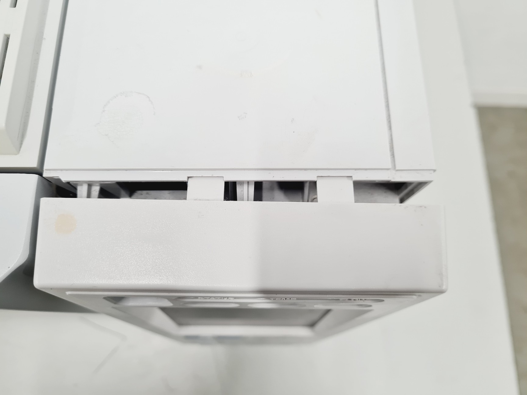 Image of Shimadzu GC-2010 Plus Gas Chromatograph with Shimadzu AOC-20S Autosampler 