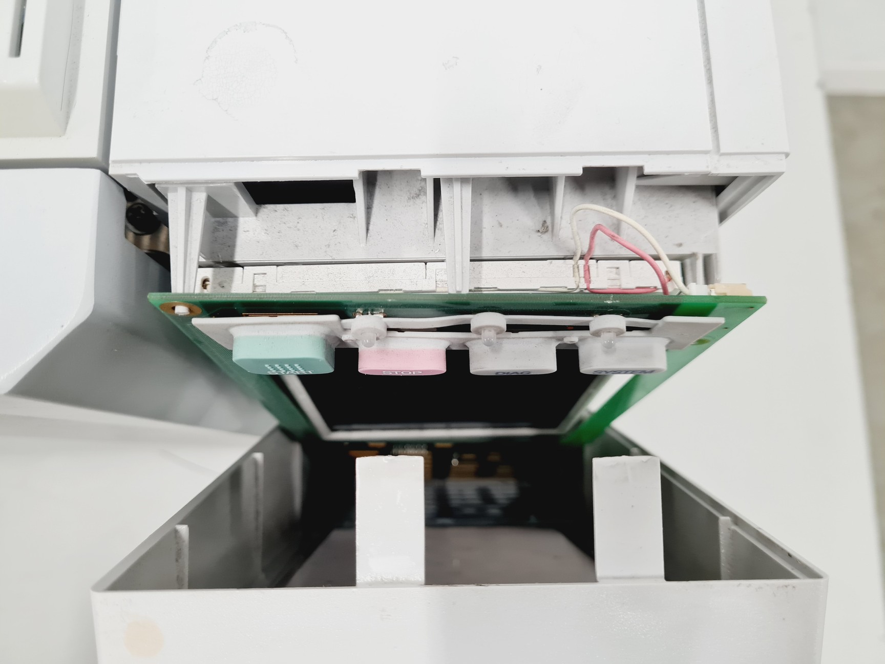 Image of Shimadzu GC-2010 Plus Gas Chromatograph with Shimadzu AOC-20S Autosampler 