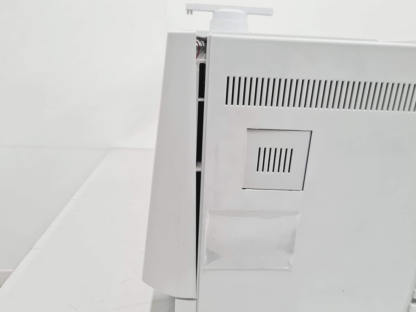 Image of Shimadzu GC-2010 Plus Gas Chromatograph with Shimadzu AOC-20S Autosampler 