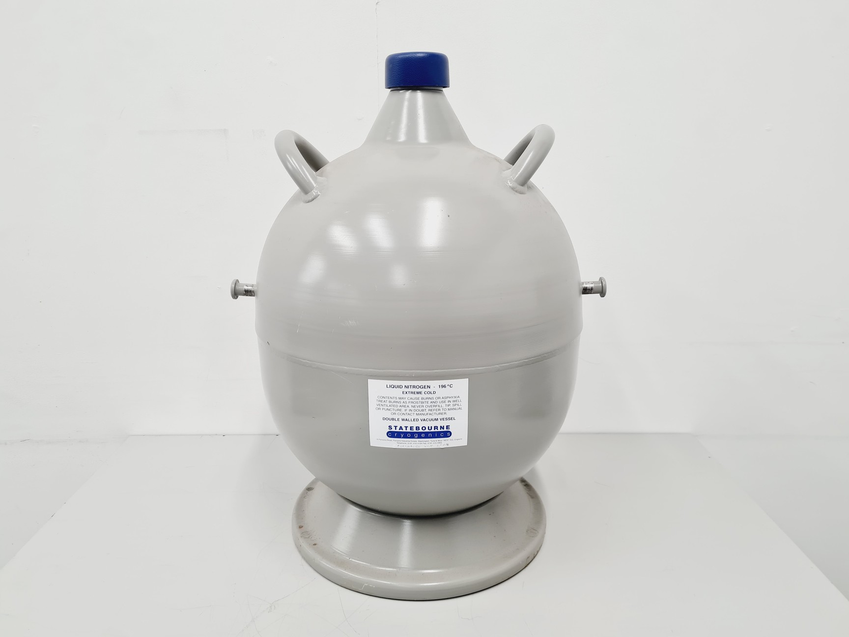 Image of Statebourne Cryogenics Liquid Nitrogen Dewar with Wheeled Trolley