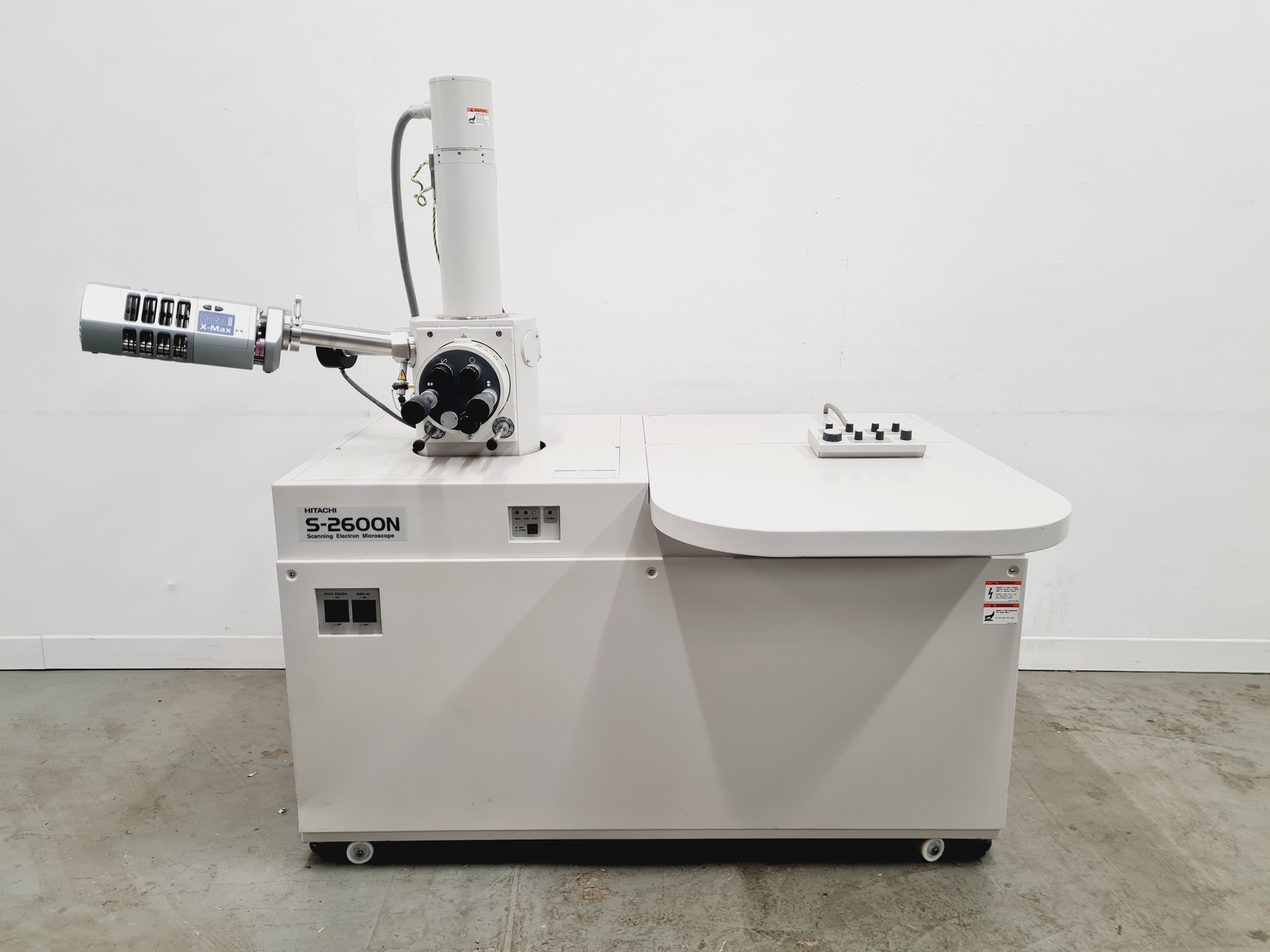 Image of Hitachi S-2600N Scanning Electron Microscope + Oxford X-Max 50 mm2 Inca detector