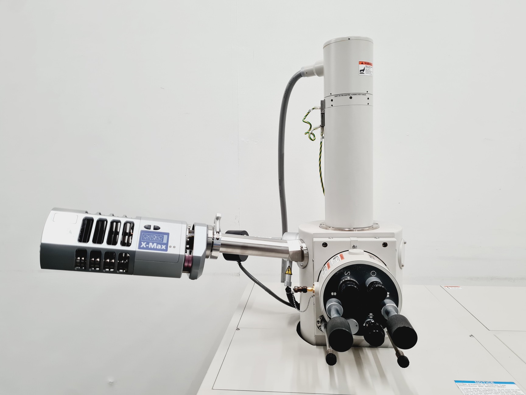 Image of Hitachi S-2600N Scanning Electron Microscope + Oxford X-Max 50 mm2 Inca detector