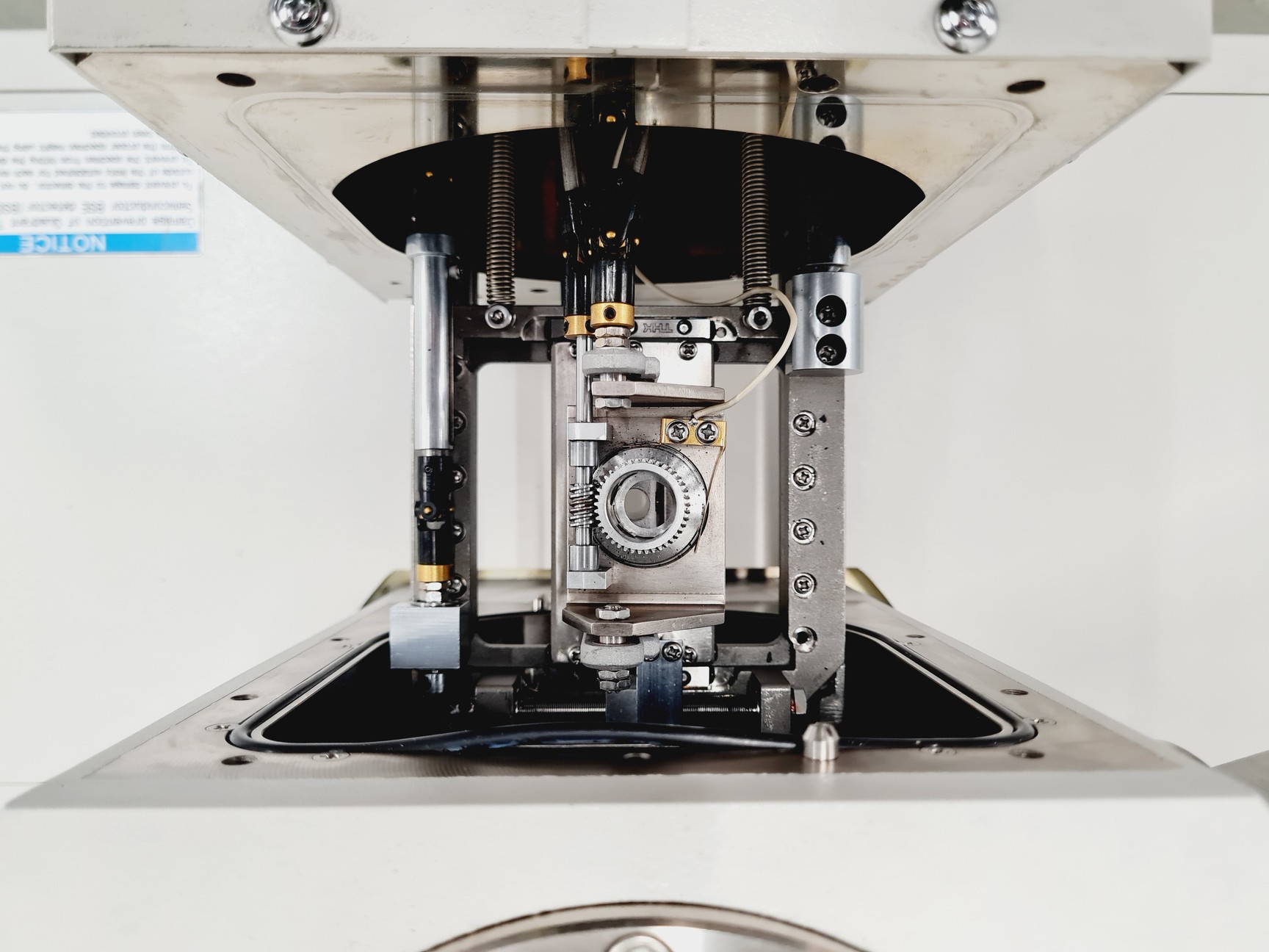 Image of Hitachi S-2600N Scanning Electron Microscope + Oxford X-Max 50 mm2 Inca detector