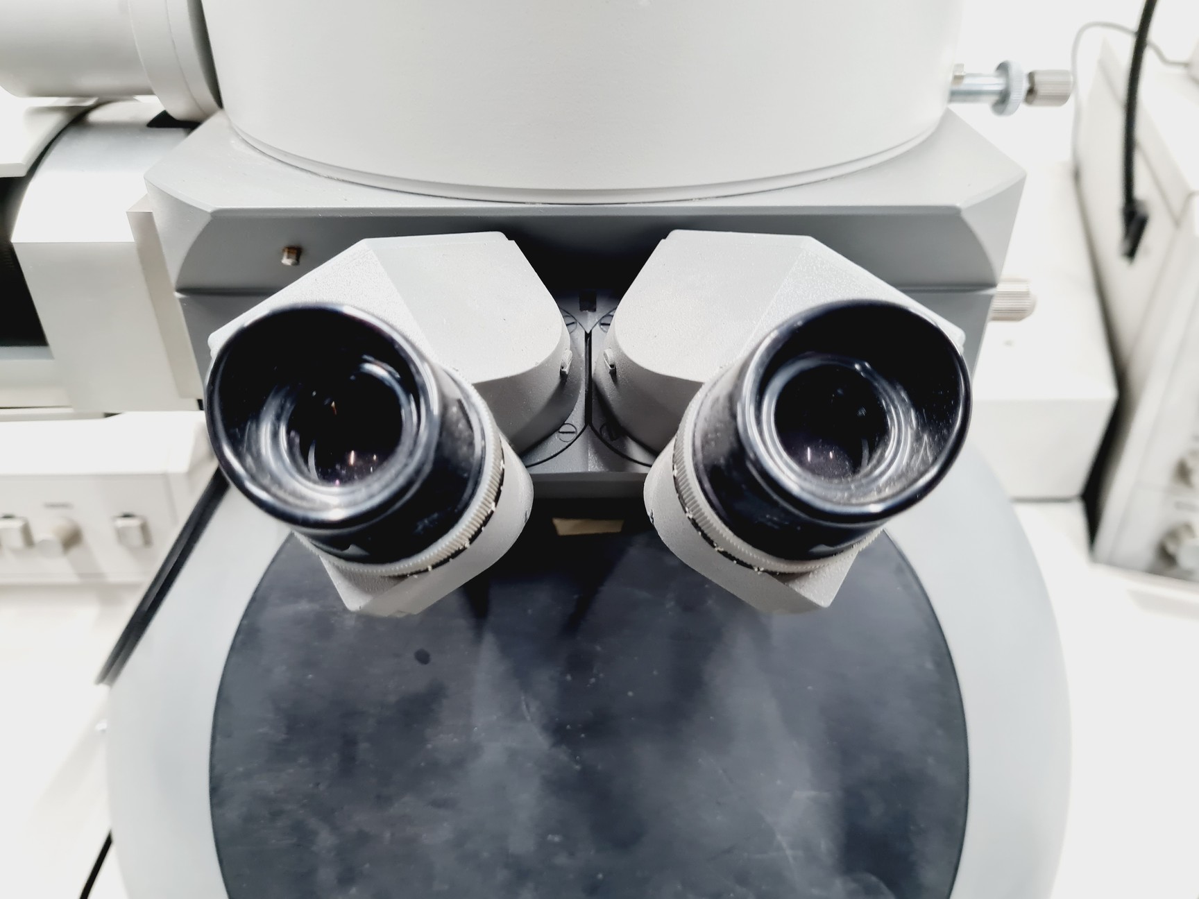 Image of Philips CM100 Scanning Electron Microscope