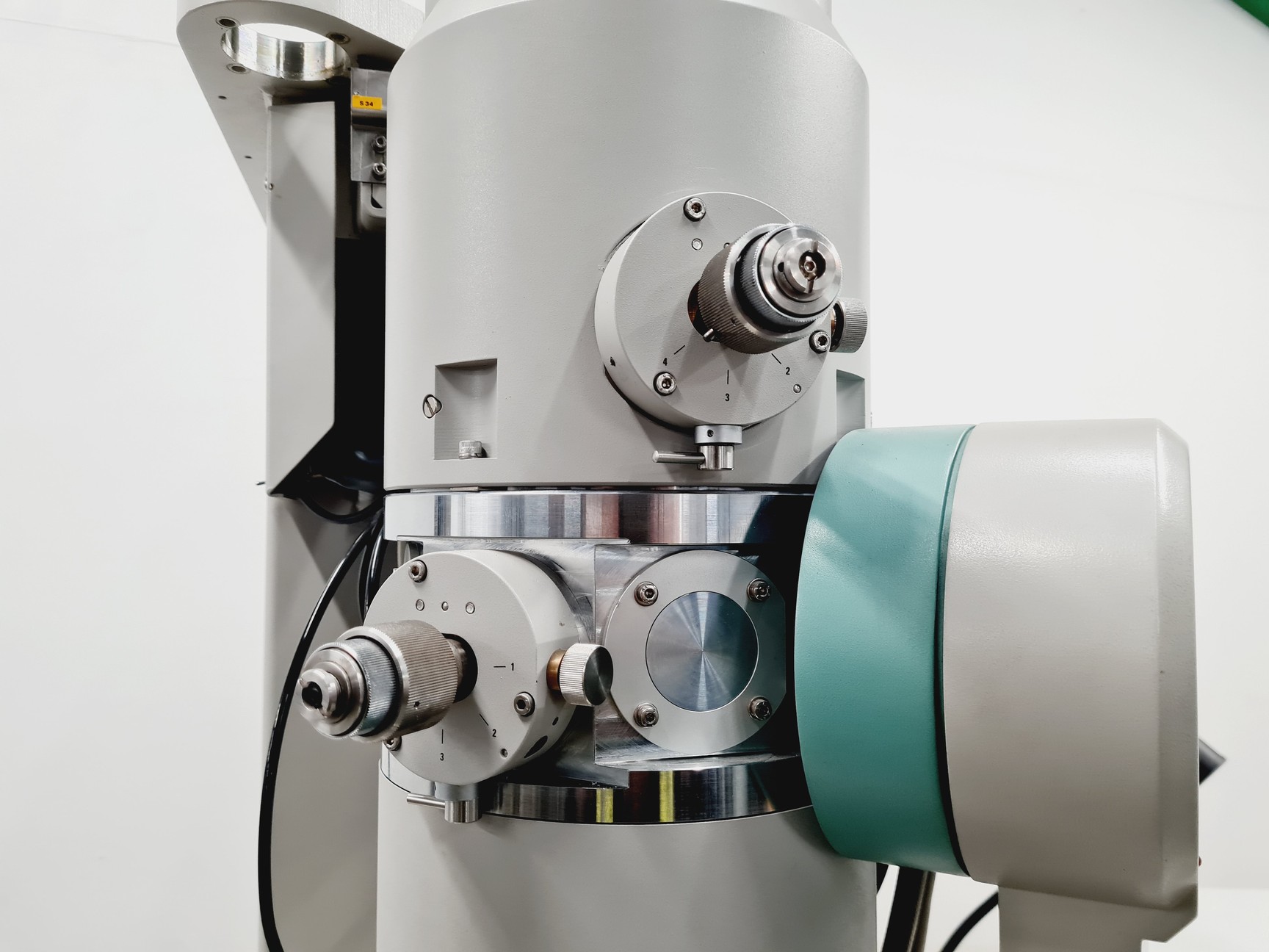 Image of Philips CM100 Scanning Electron Microscope