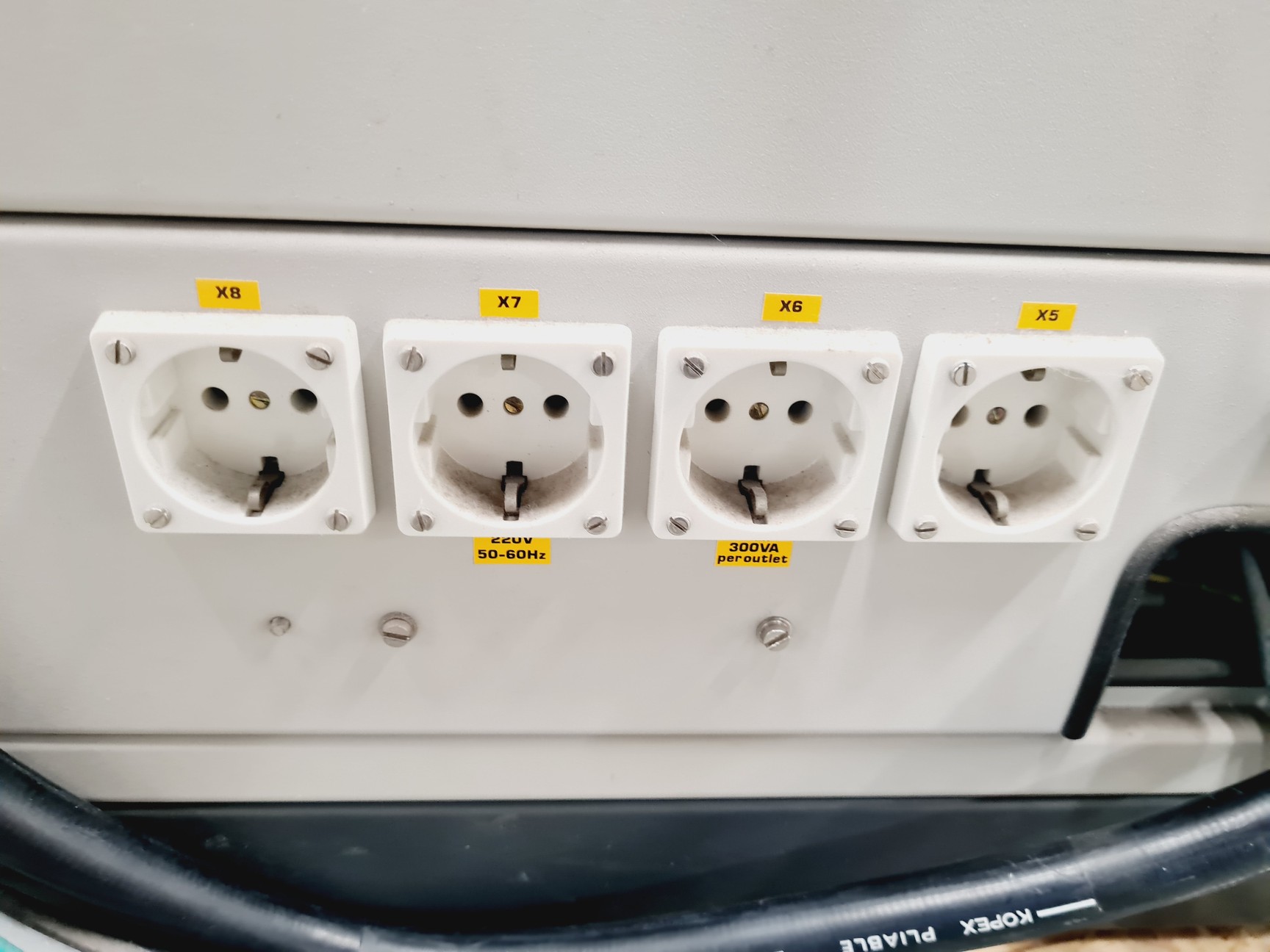 Image of Philips CM100 Scanning Electron Microscope