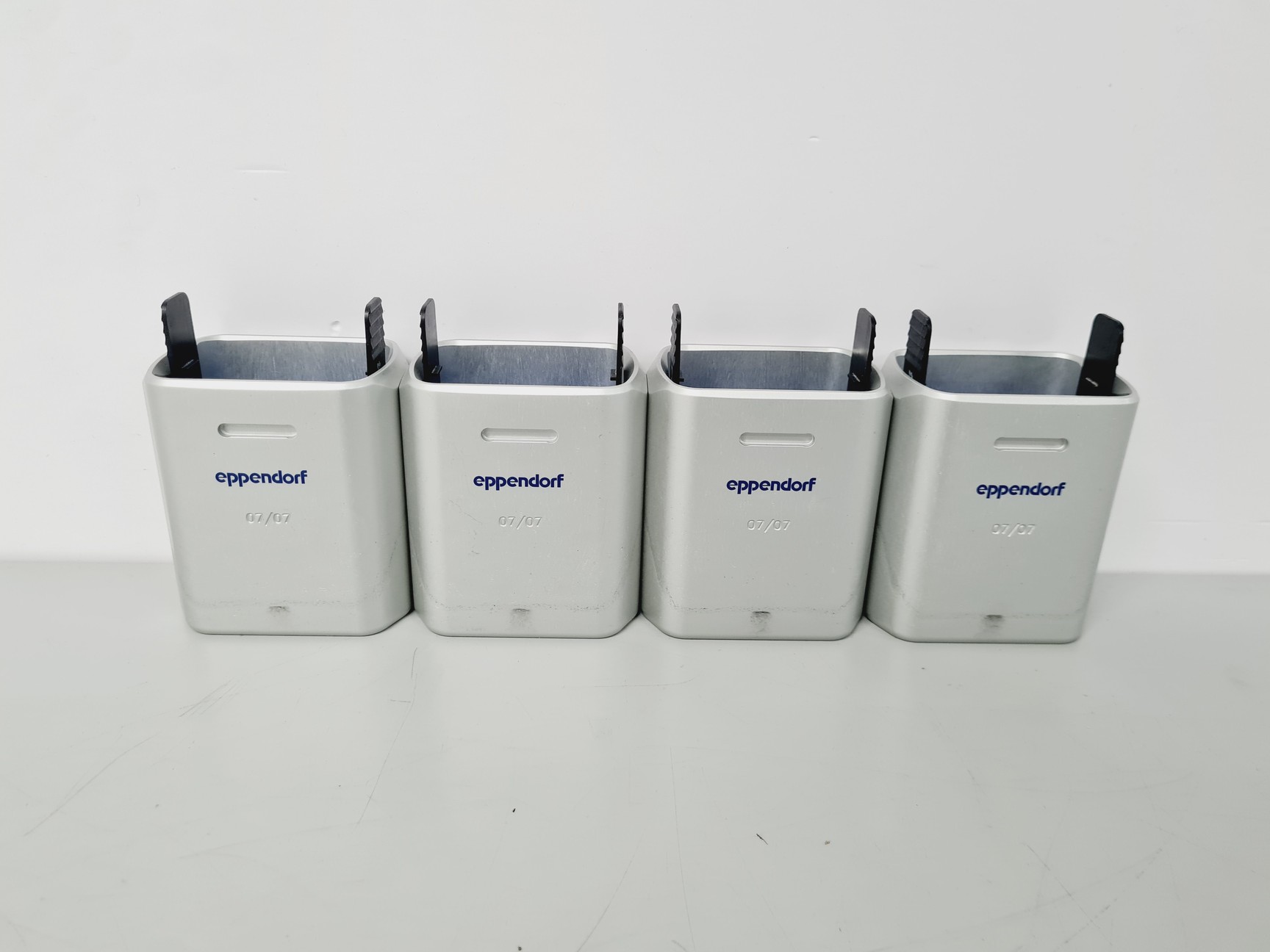 Image of Eppendorf 5804 R Refrigerated Centrifuge w/ A-4-44 Rotor 5000RPM Lab