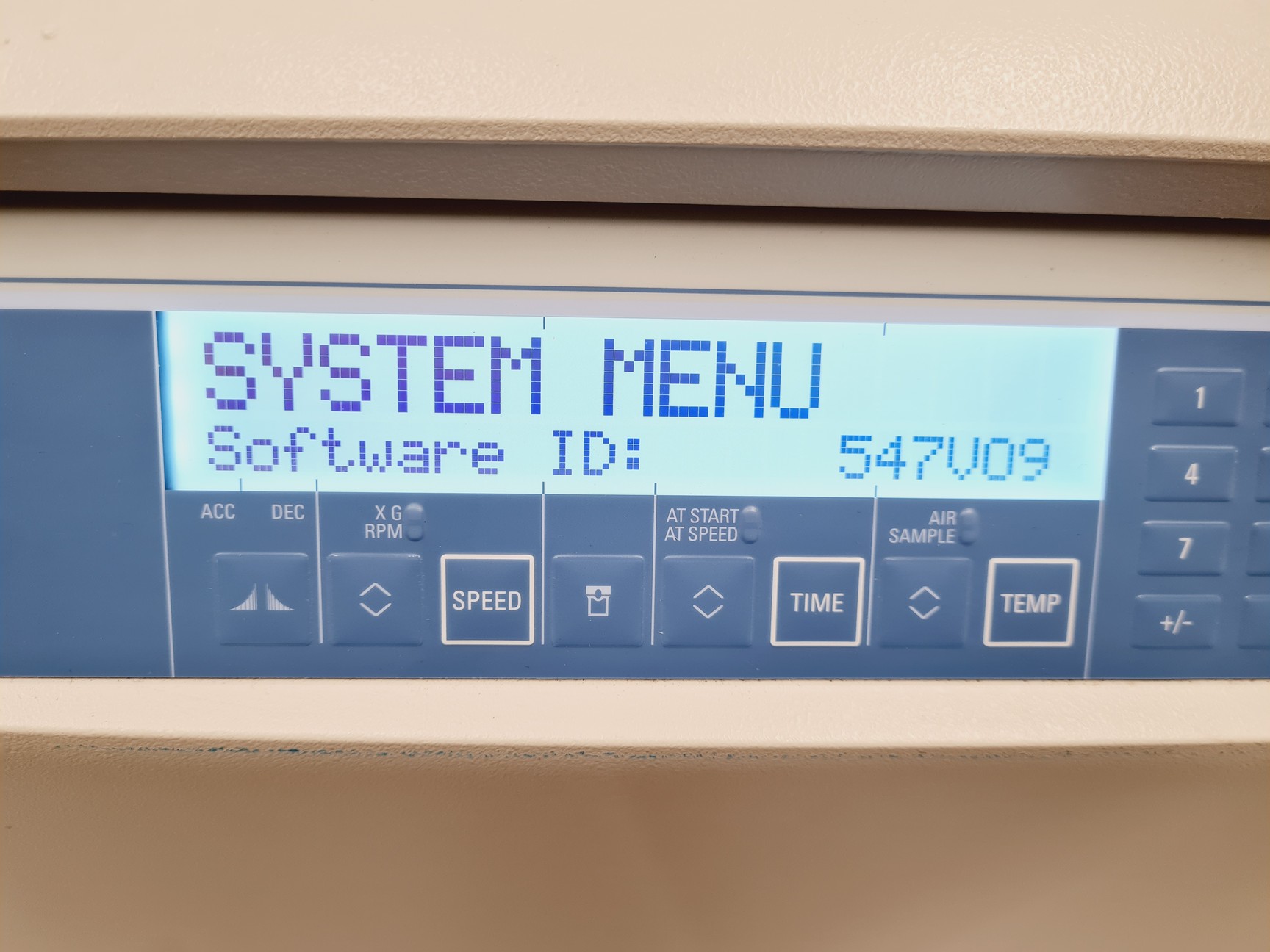Image of Thermo Scientific Heraeus Multifuge X3R Centrifuge Lab