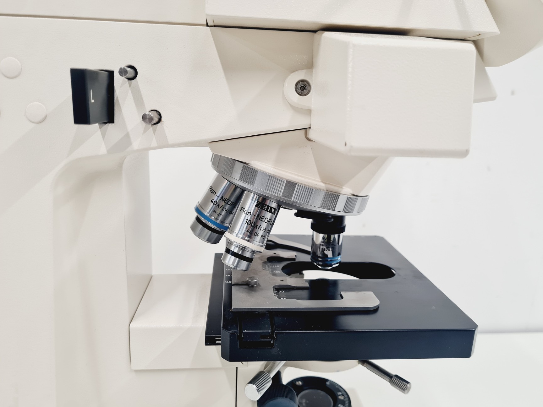 Image of Carl Zeiss Axioskop 50 w/ HBO 50 & 4 x Objectives 10/16/40/100x NEOFLUAR