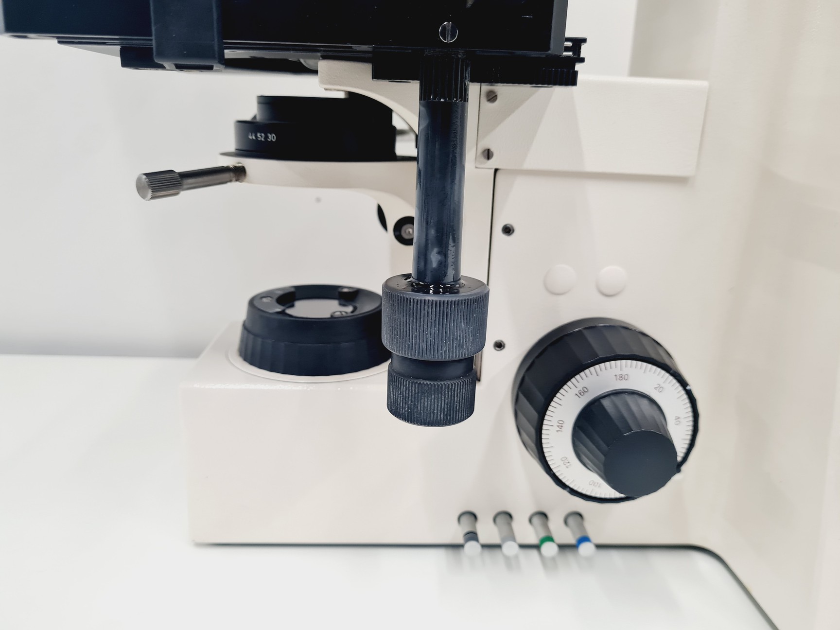 Image of Carl Zeiss Axioskop 50 w/ HBO 50 & 4 x Objectives 10/16/40/100x NEOFLUAR