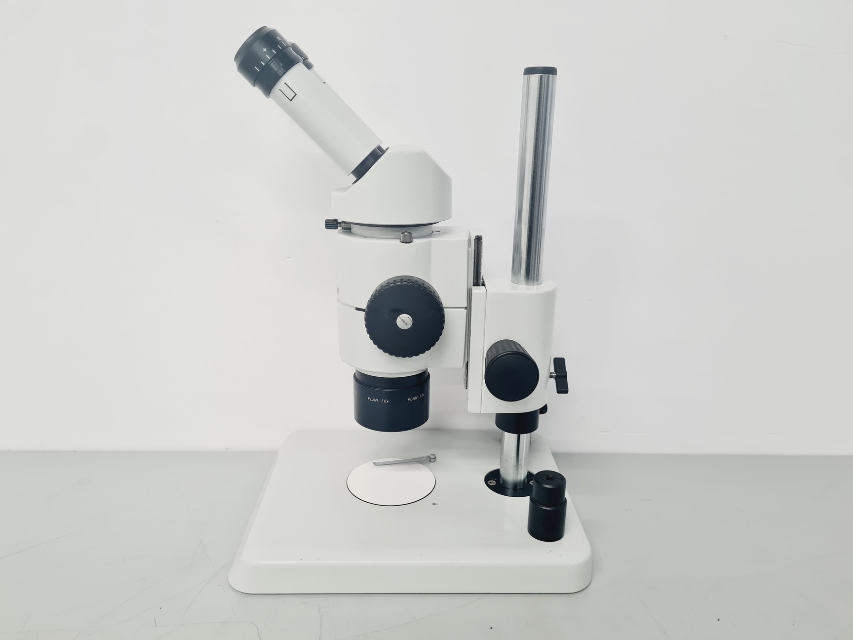 Image of Leica M8 WILD Stereo Zoom Microscope