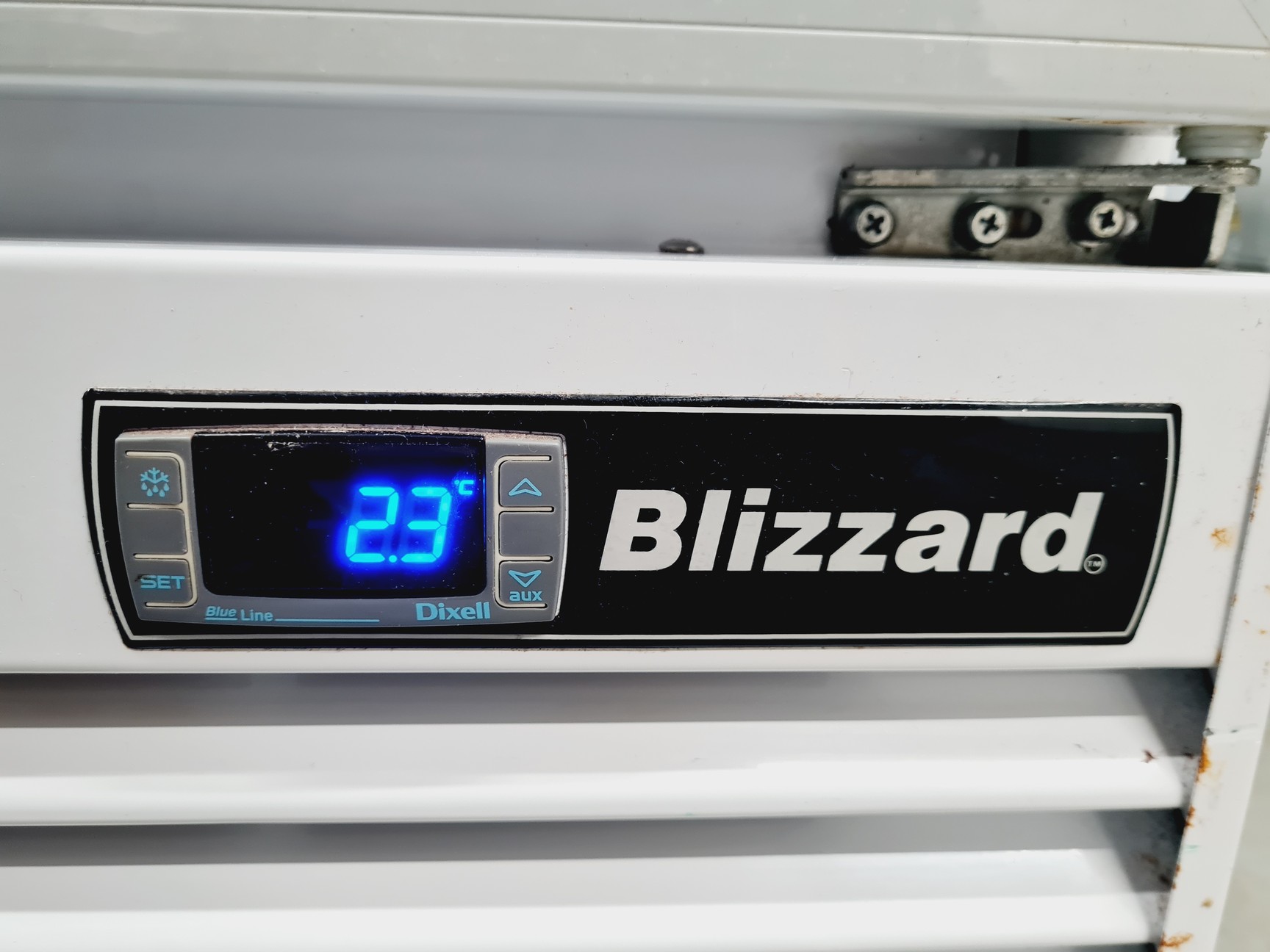 Image of Blizzard GD1000 Show Case Refrigerator Lab