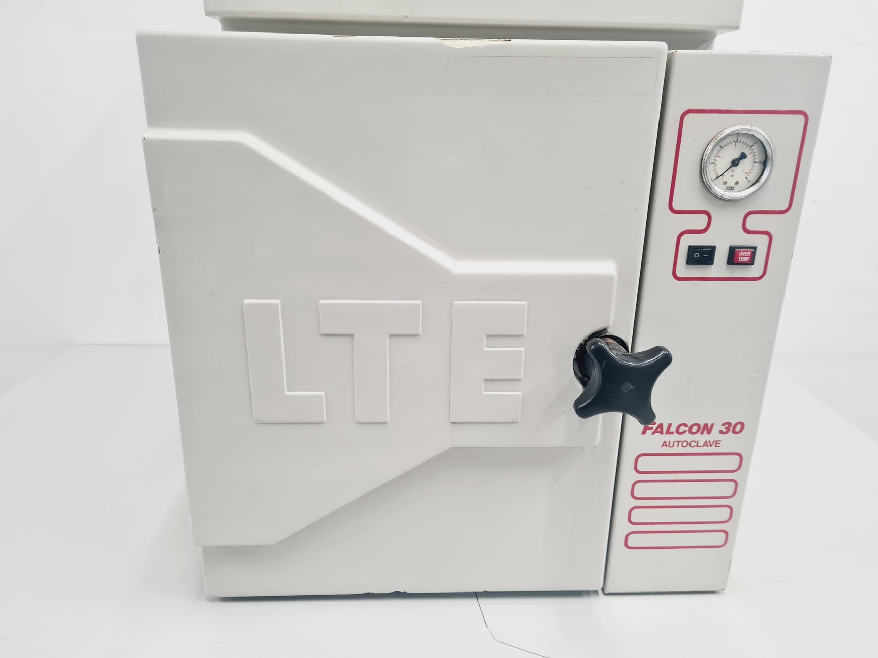 Image of LTE Scientific Falcon 30 Benchtop Laboratory Autoclave Lab