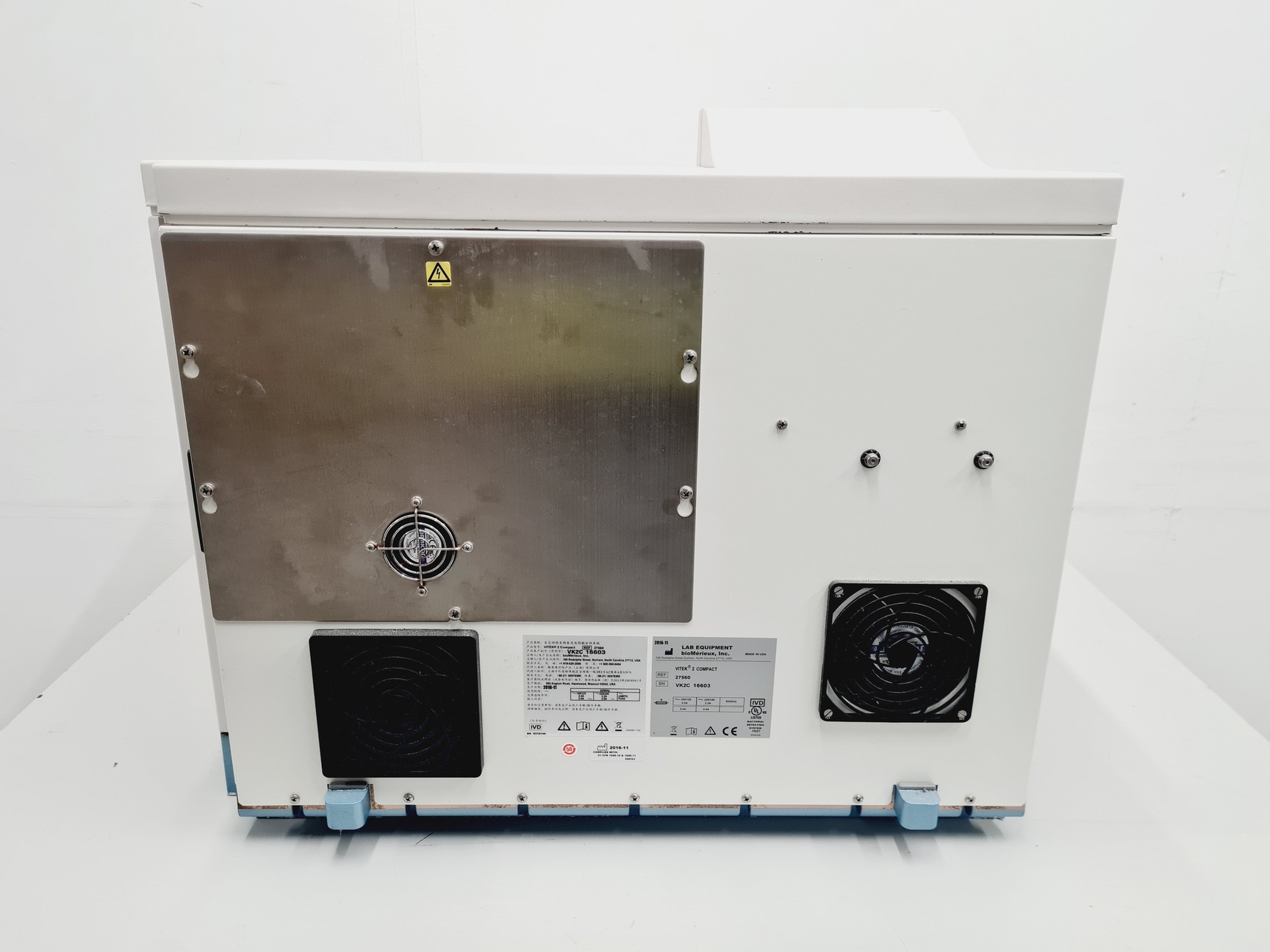 Image of BioMérieux Vitek 2 Compact Microbial Identification & AST System