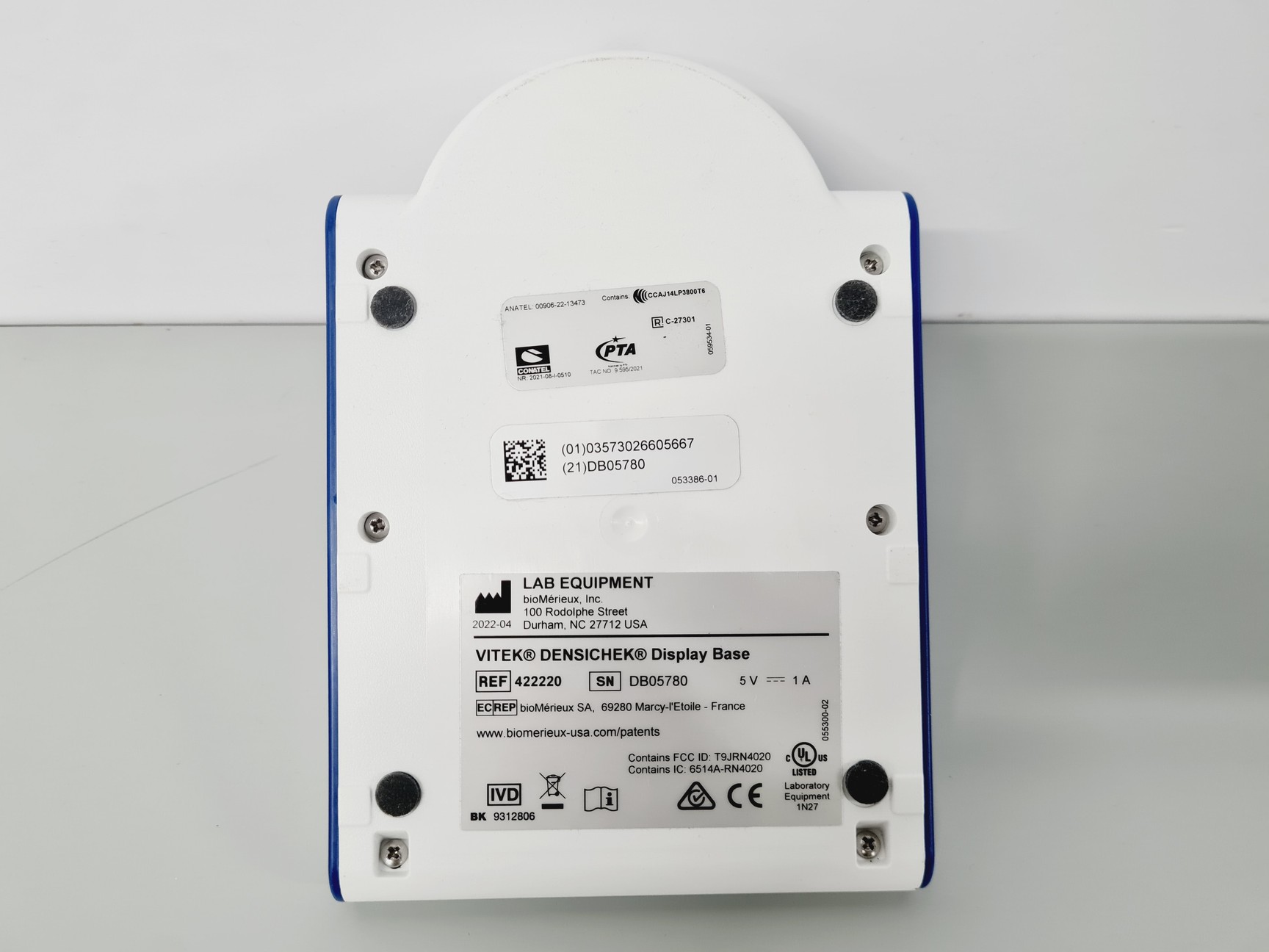 Image of BioMérieux Vitek 2 Compact Microbial Identification & AST System