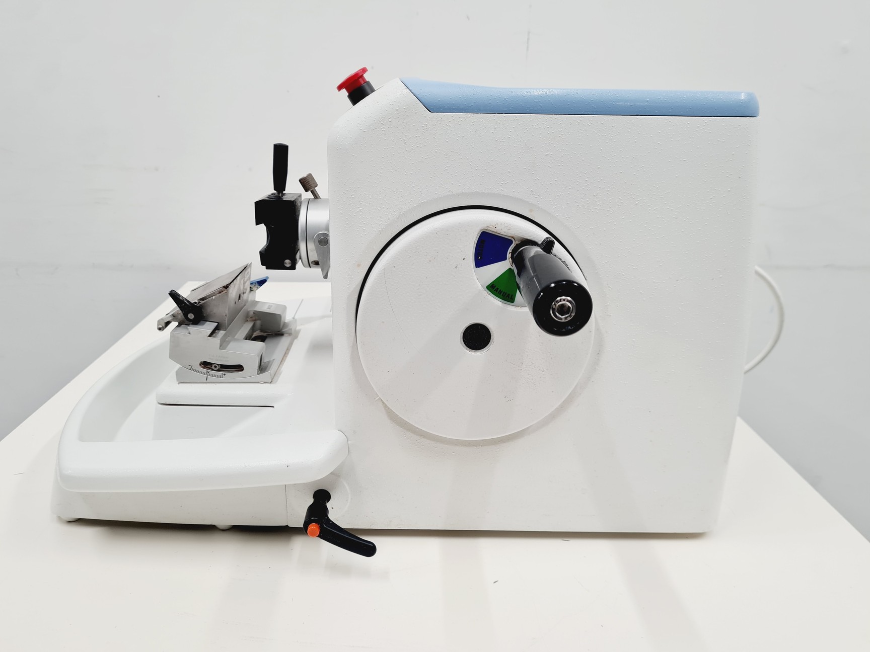 Image of  Thermo Scientific Shandon Finesse ME+ Microtome Lab