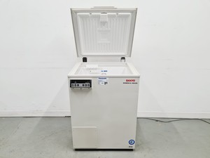 Thumbnail image of Sanyo MDF-136 Biomedical Freezer -40ºc Lab