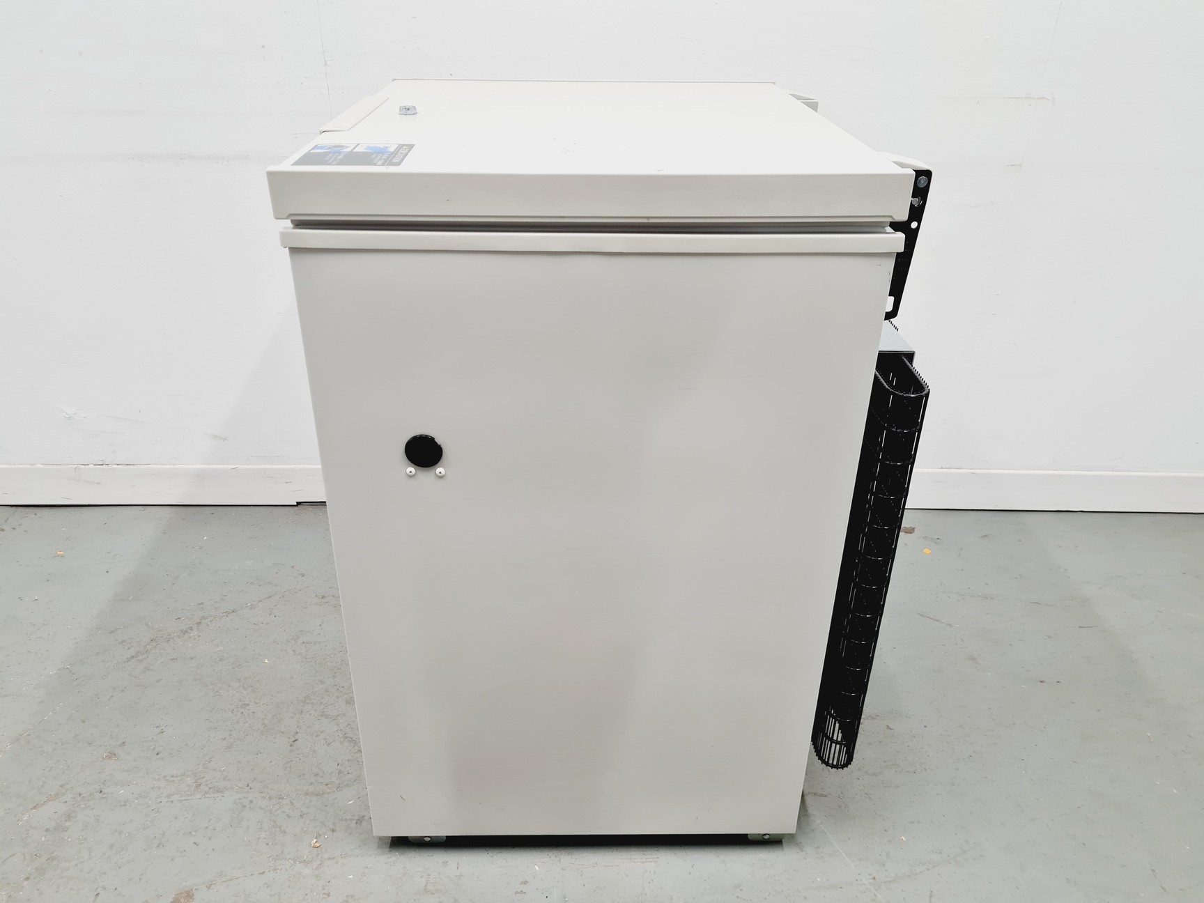 Image of Sanyo MDF-136 Biomedical Freezer -40ºc Lab