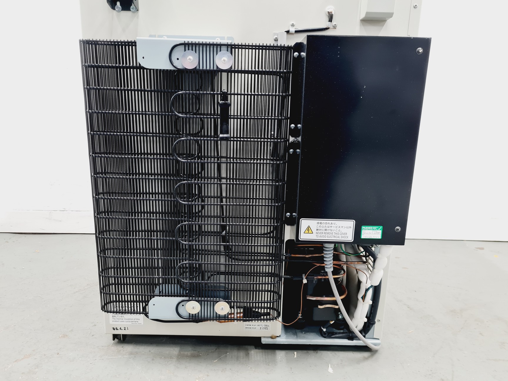 Image of Sanyo MDF-136 Biomedical Freezer -40ºc Lab