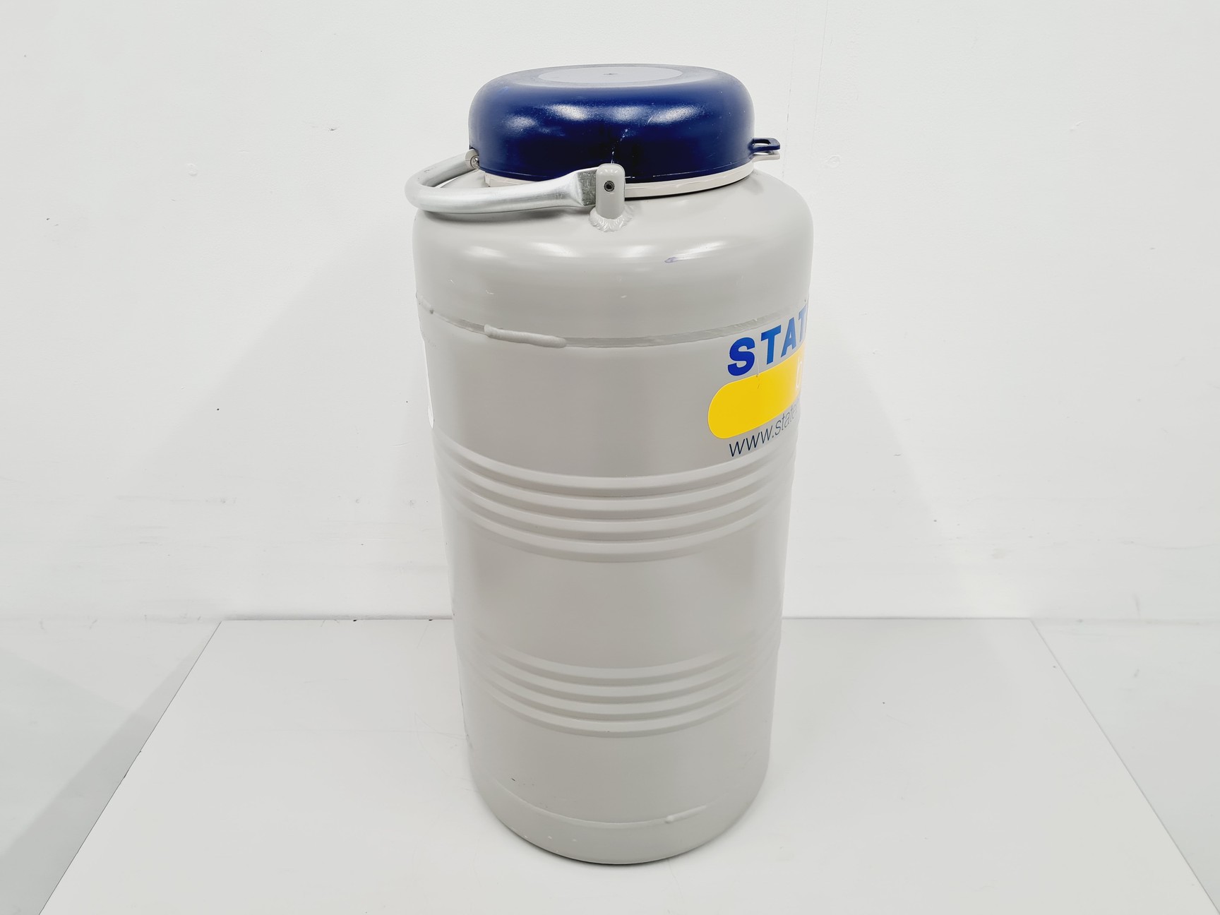Image of Statebourne Bio 10 Liquid Nitrogen Dewar Lab