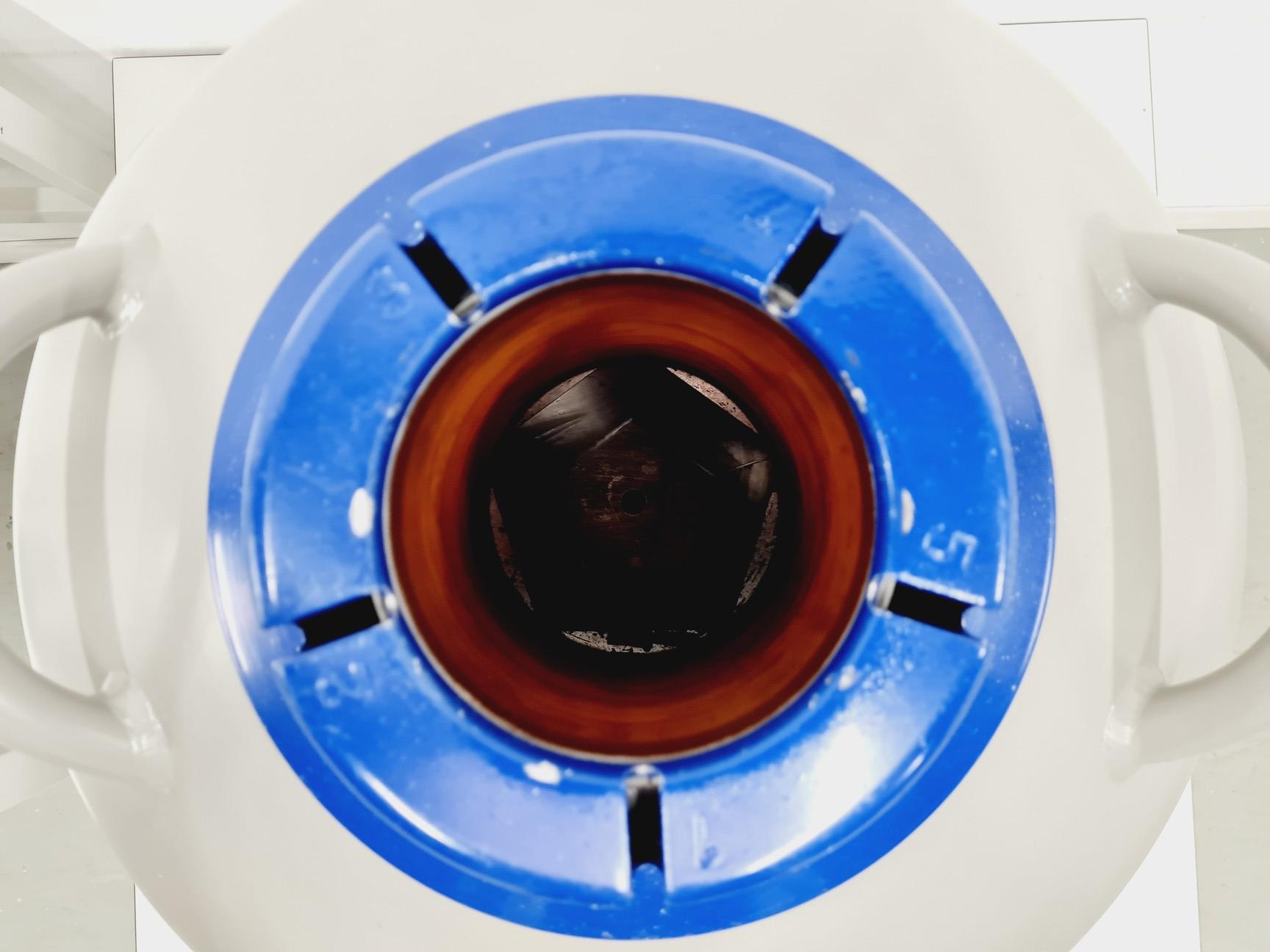 Image of Statebourne Biorack 750 Liquid Nitrogen Dewar Lab