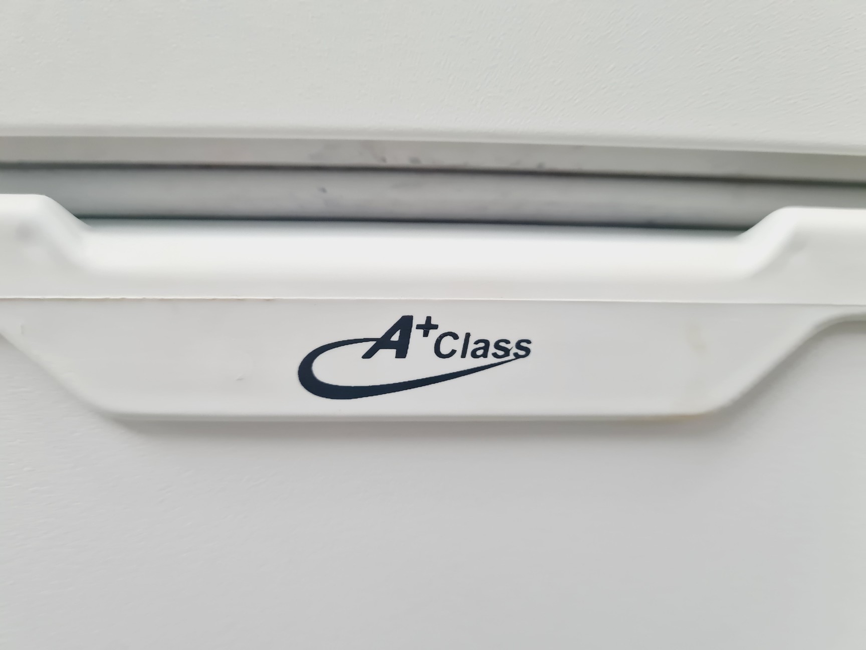 Image of Hotpoint RCAA 17P General Lab Chest Freezer
