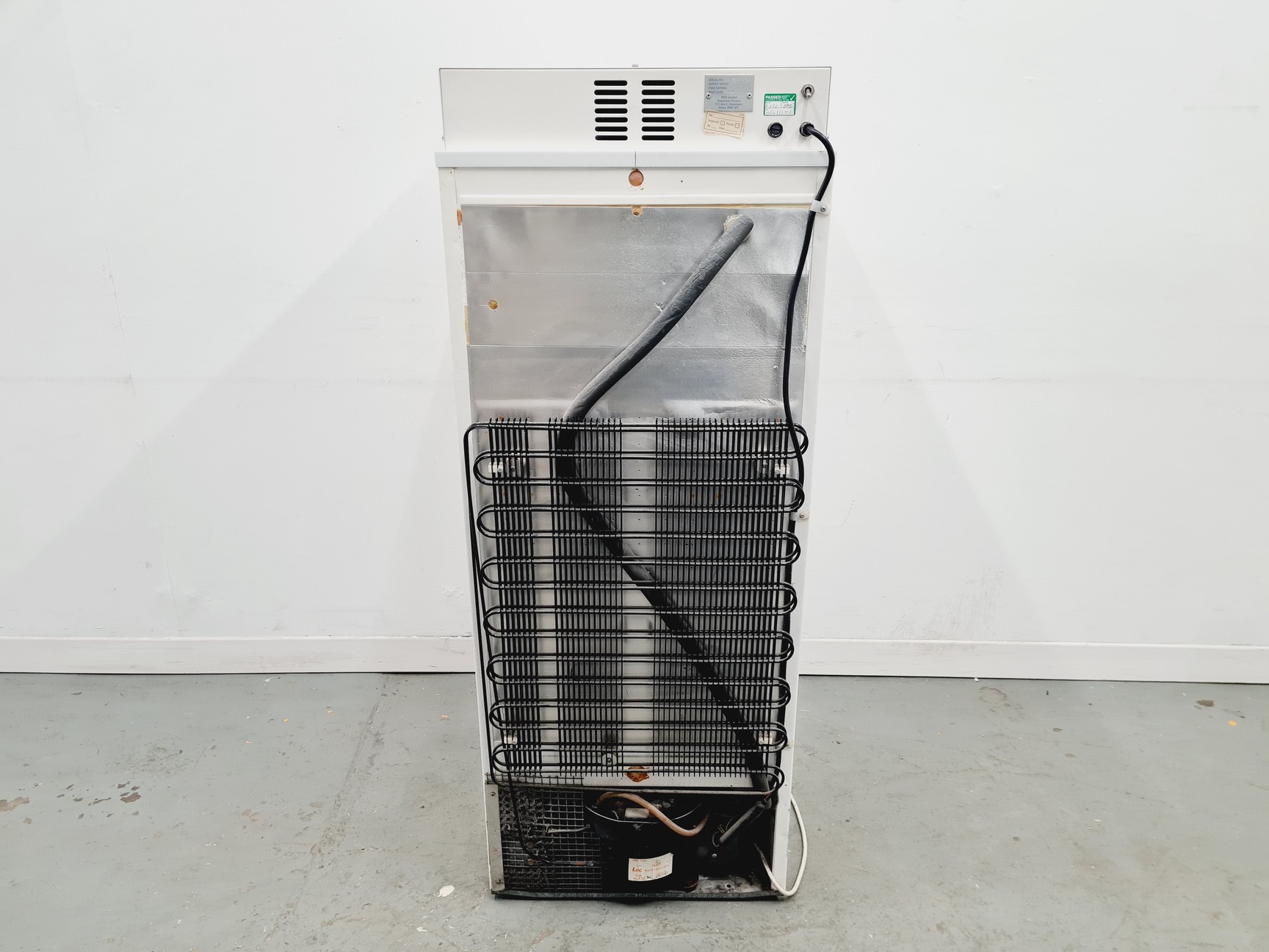 Image of BDH Cooled Incubator Lab