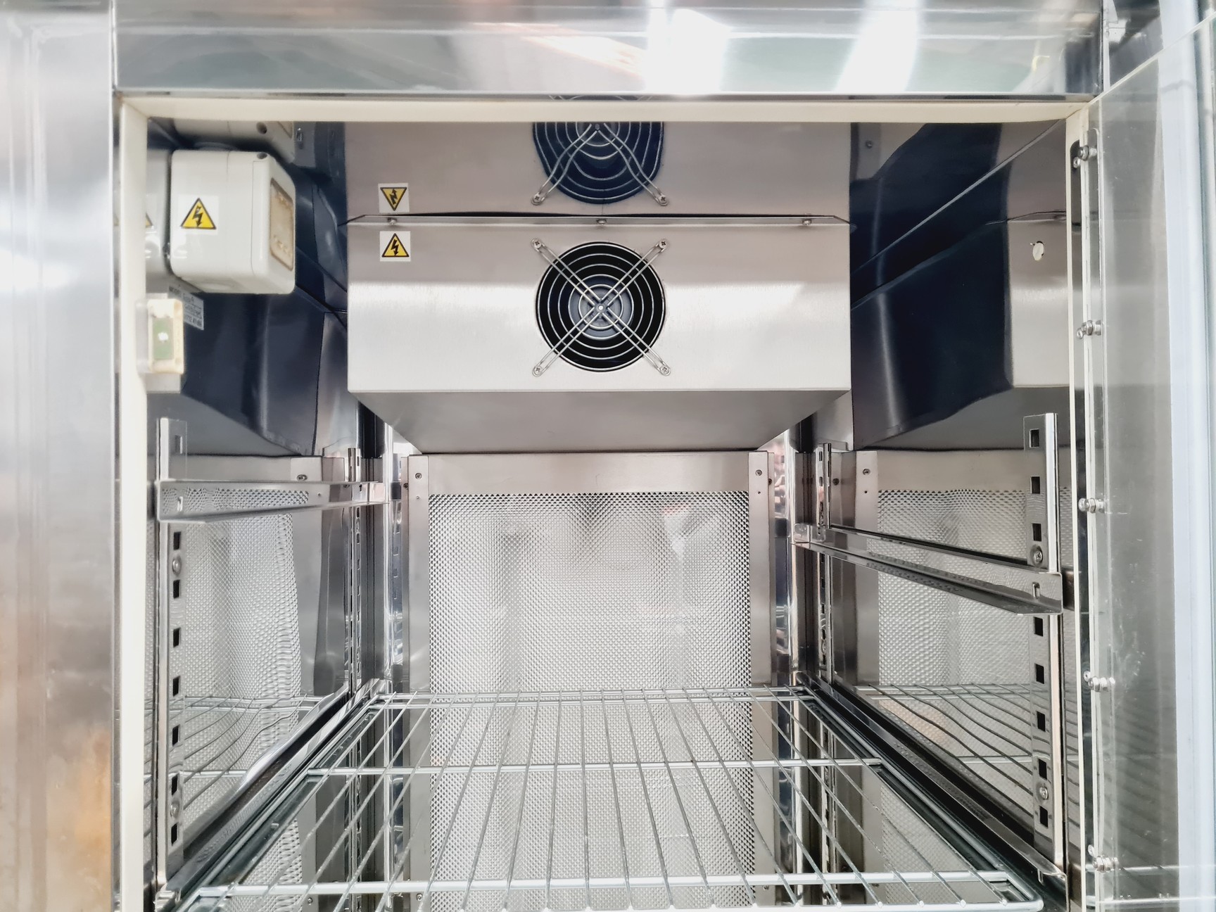 Image of LMS 600A Cooled Incubator Lab