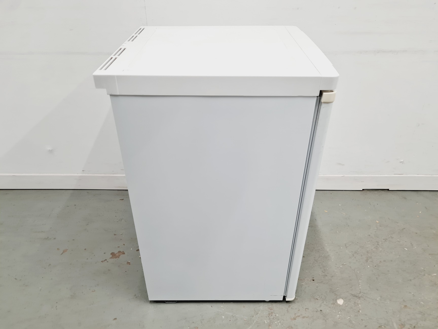 Image of Bio Cold Spark Free Interior Fridge Lab