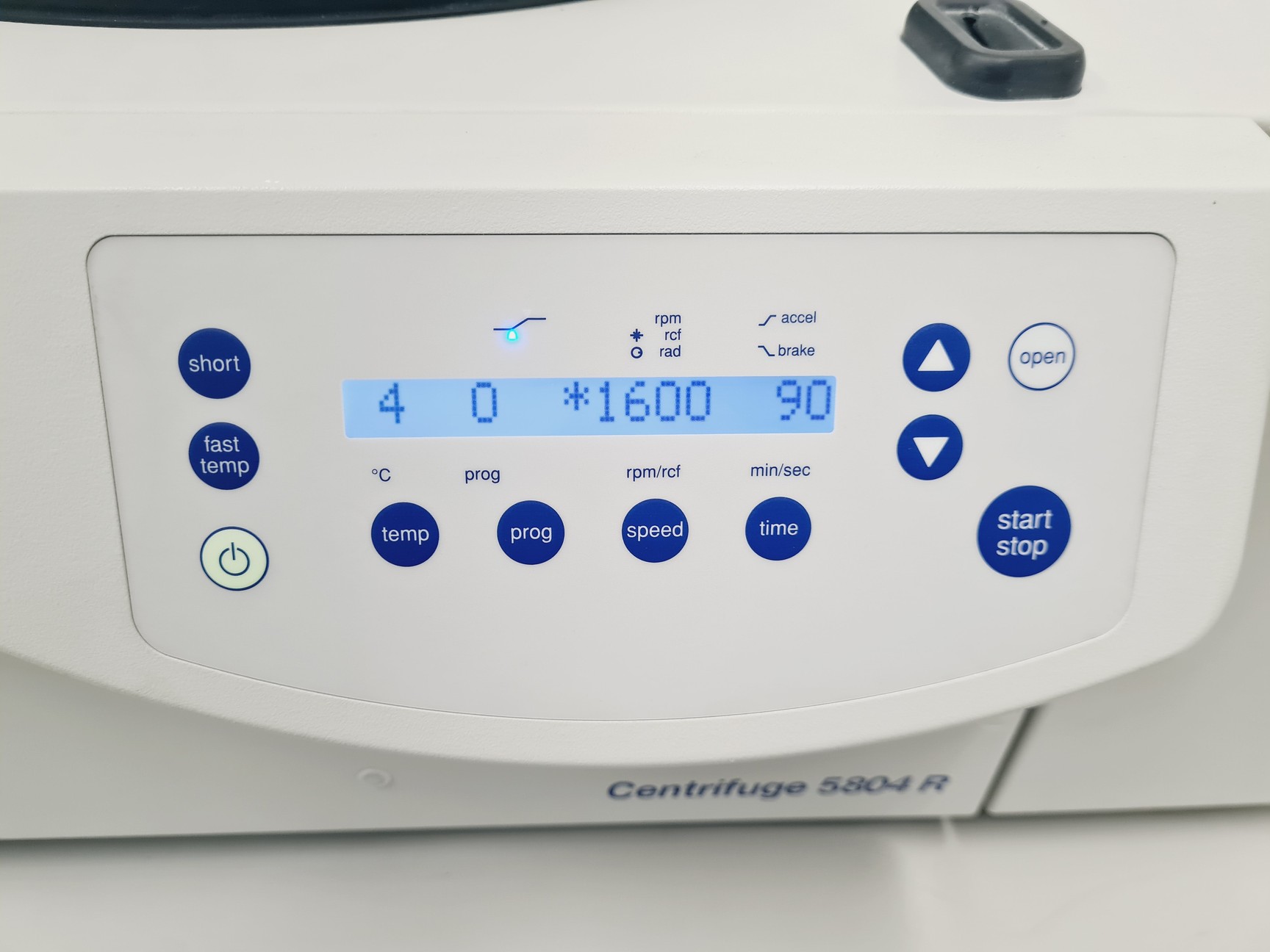 Image of Eppendorf Refrigerated Centrifuge 5804 R w/ Eppendorf S-4-72 Rotor Lab
