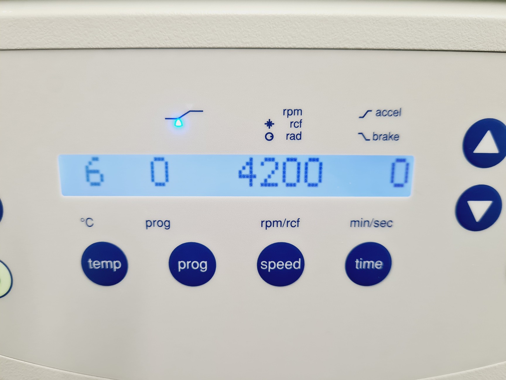 Image of Eppendorf Refrigerated Centrifuge 5804 R w/ Eppendorf S-4-72 Rotor Lab