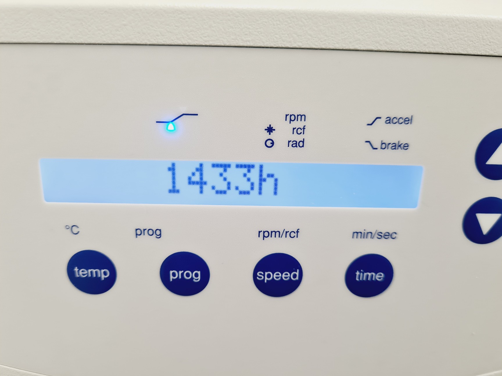 Image of Eppendorf Refrigerated Centrifuge 5804 R w/ Eppendorf S-4-72 Rotor Lab